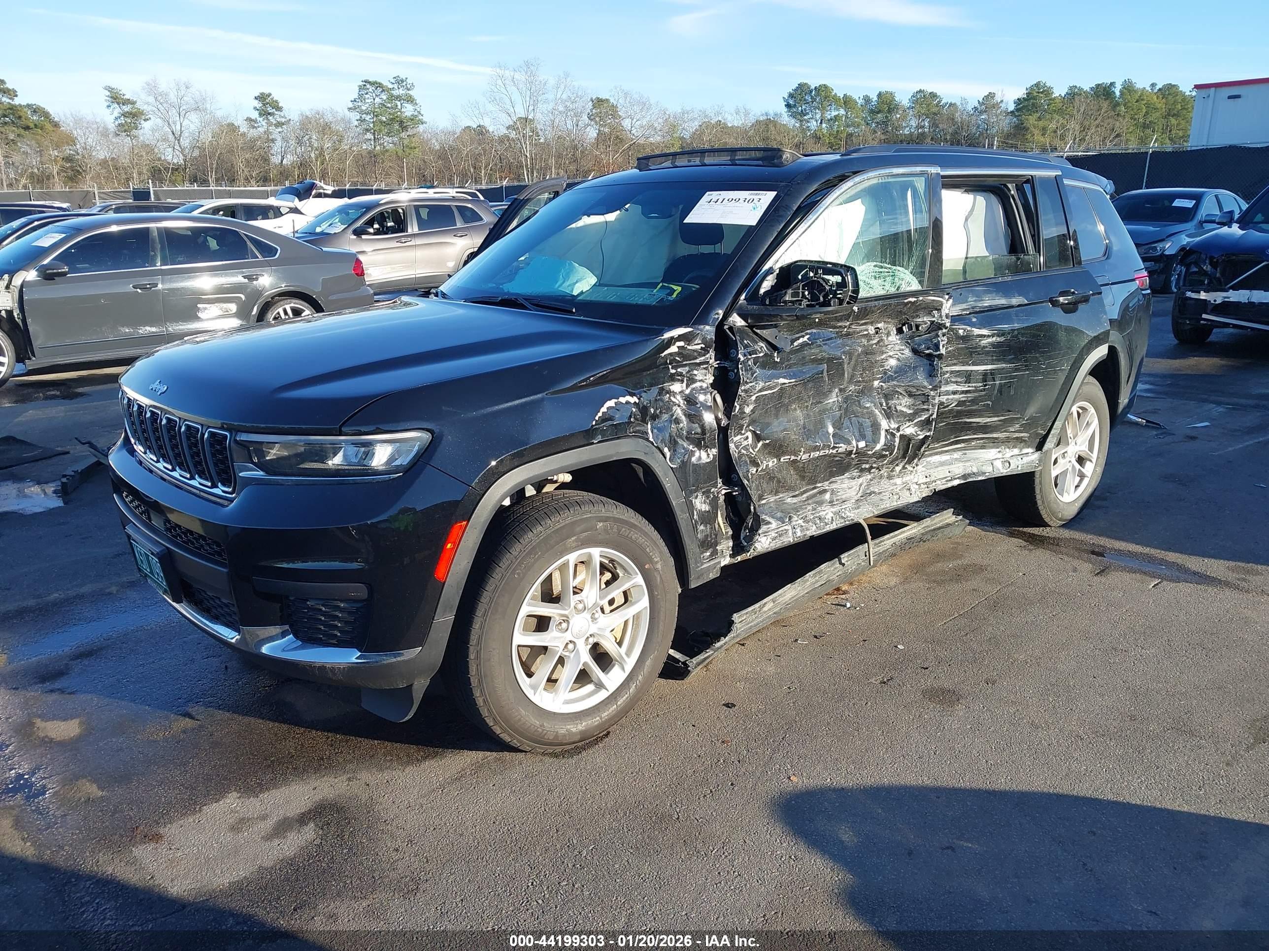 JEEP GRAND image 2