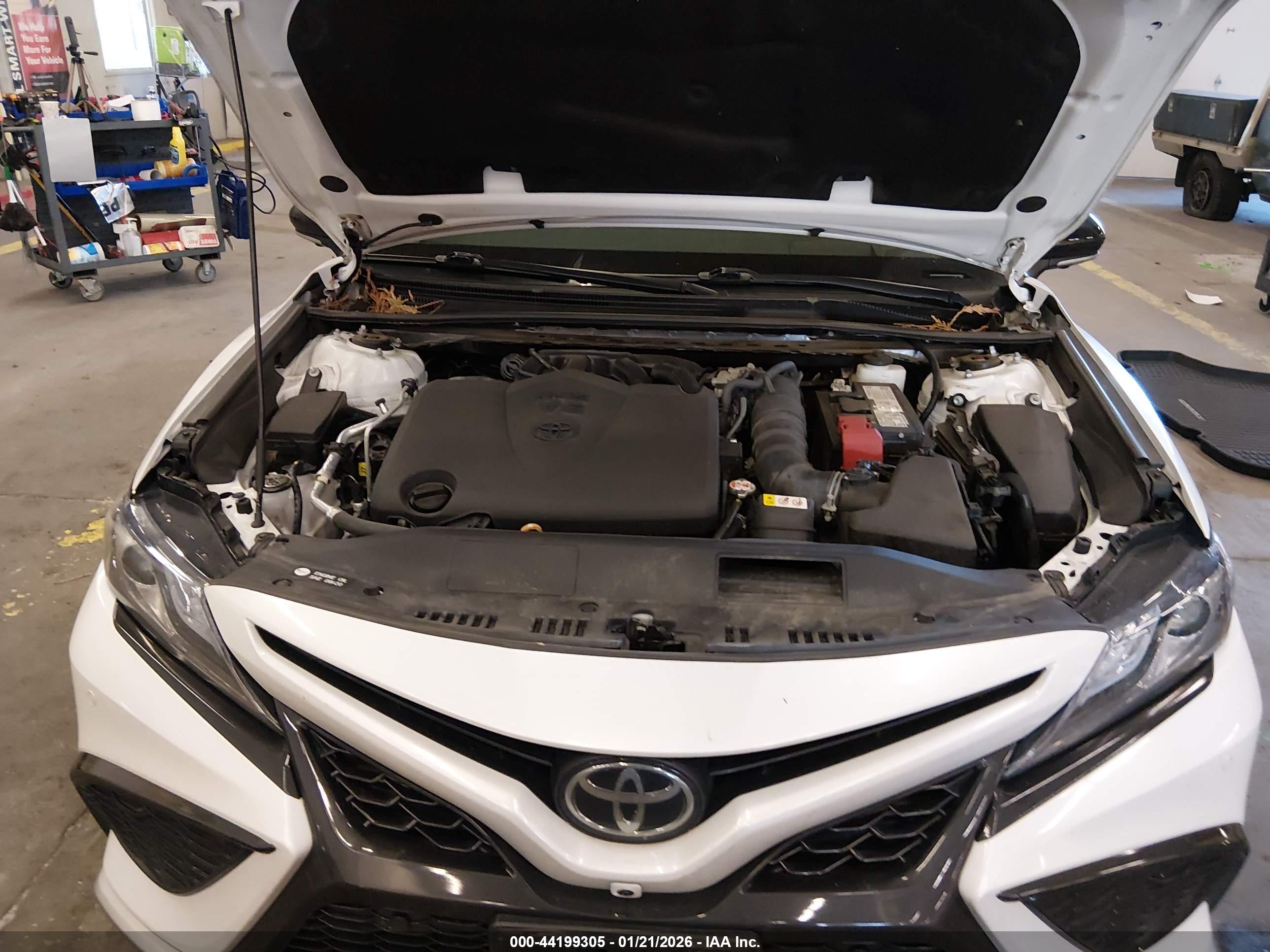 TOYOTA CAMRY image 10