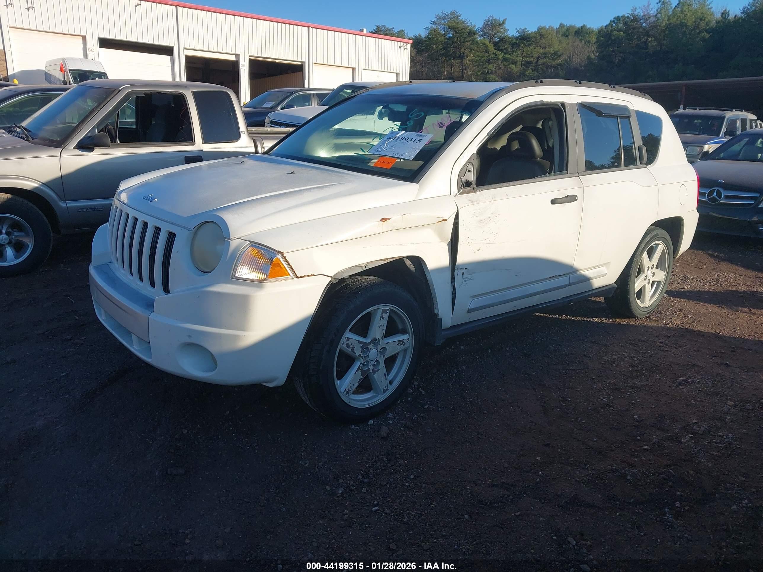 JEEP COMPASS image 2