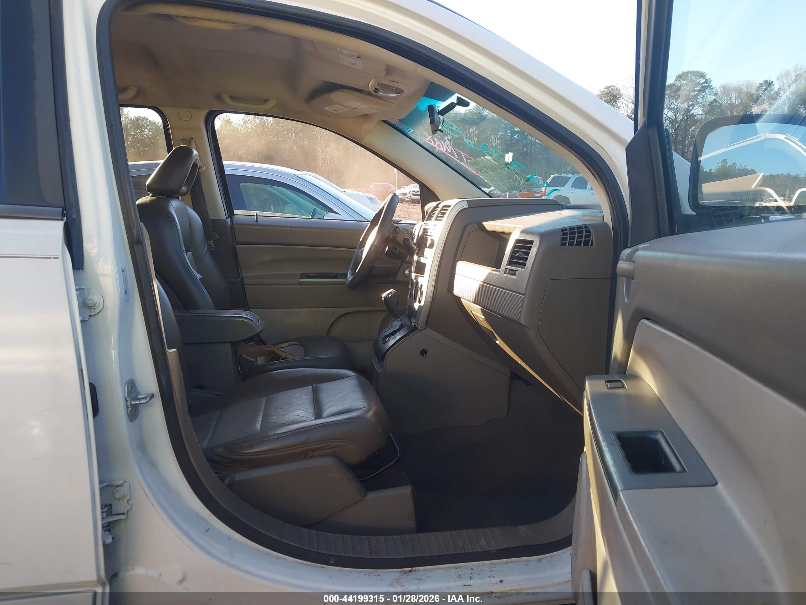 JEEP COMPASS image 5