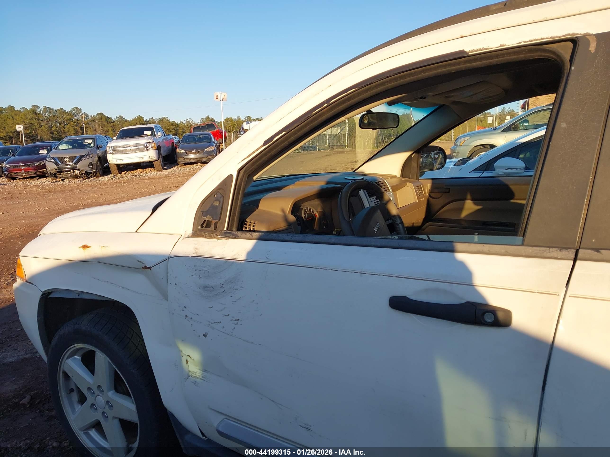 JEEP COMPASS image 6