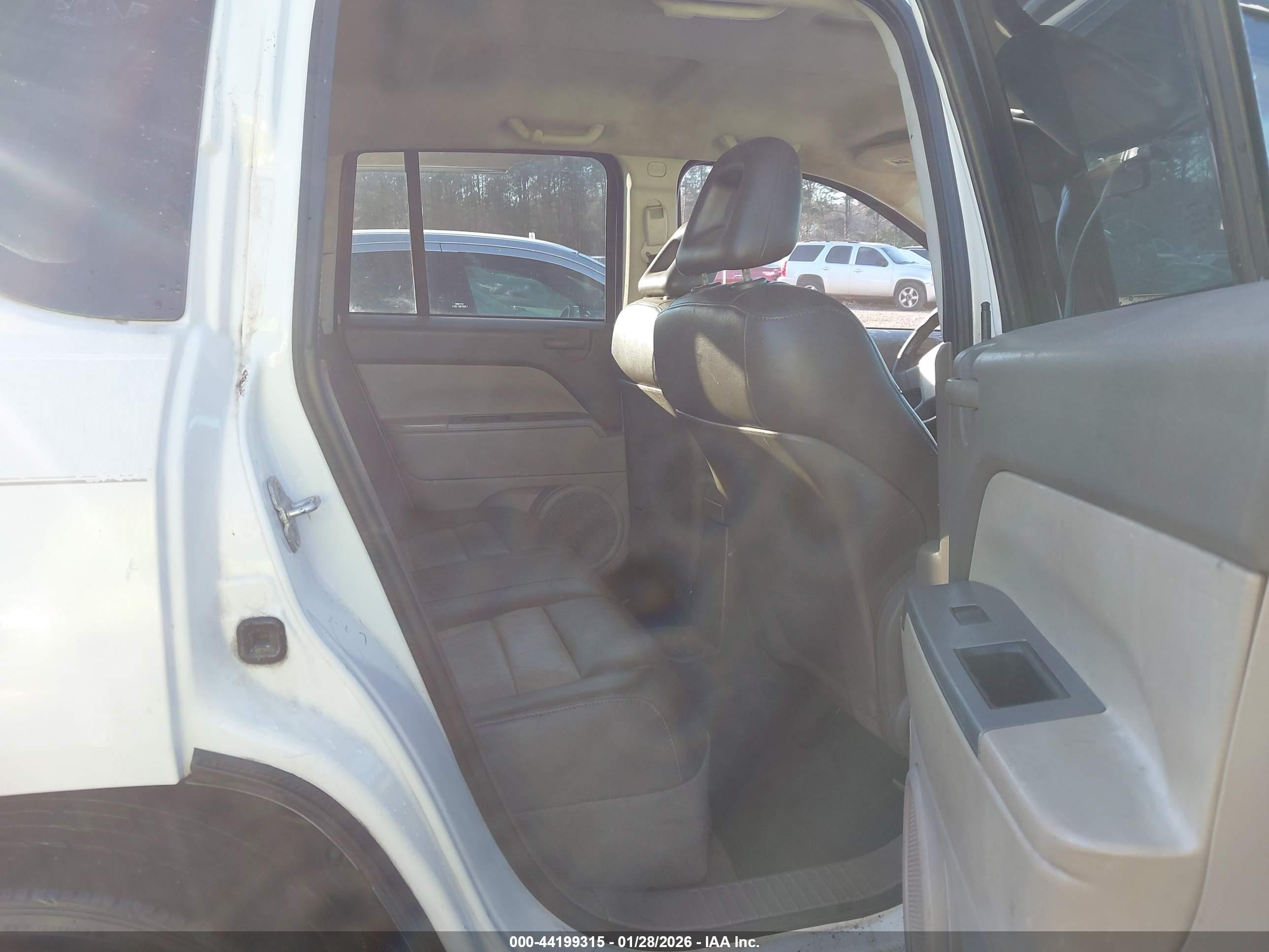 JEEP COMPASS image 8