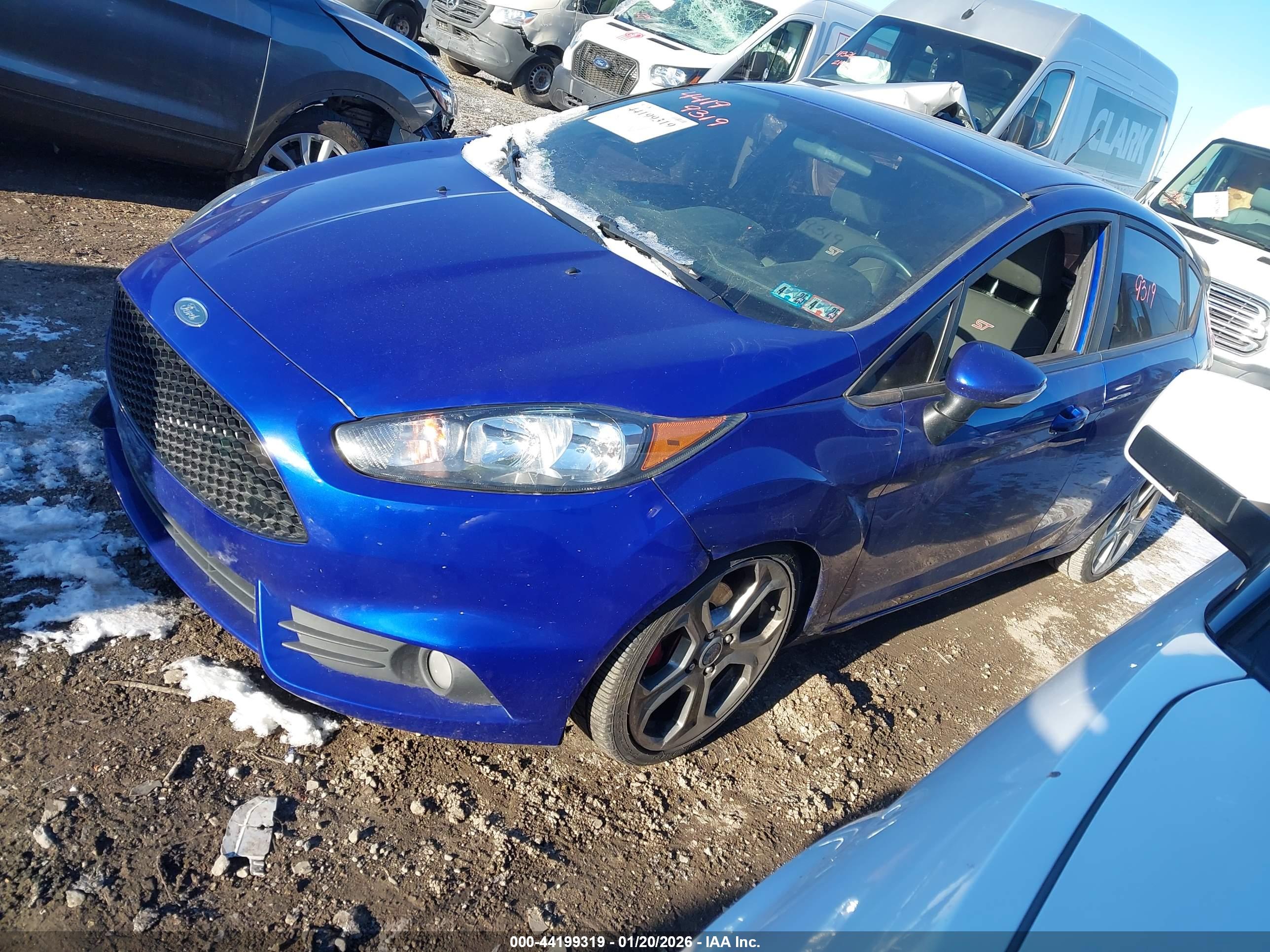 FORD FIESTA image 2