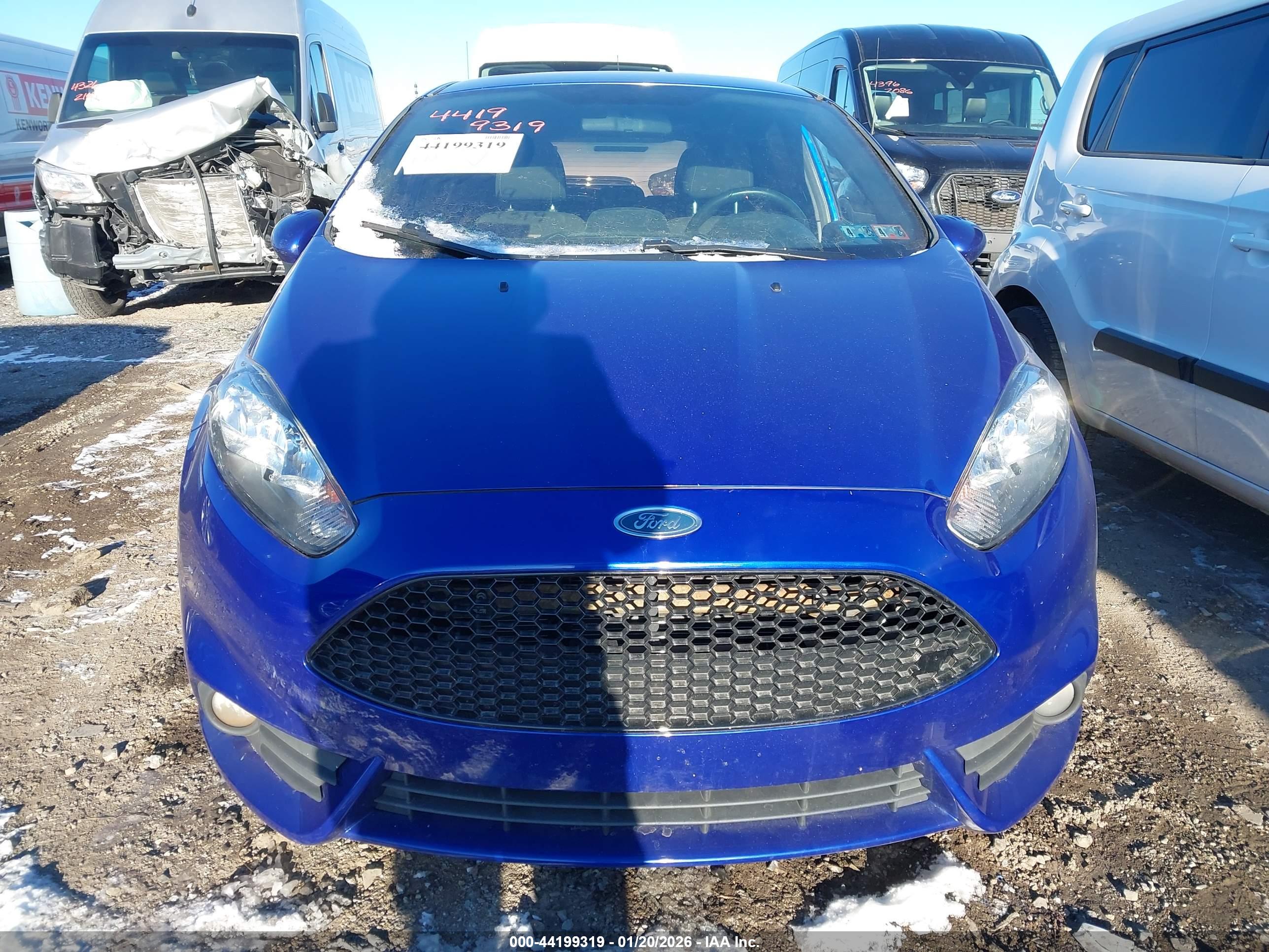 FORD FIESTA image 6