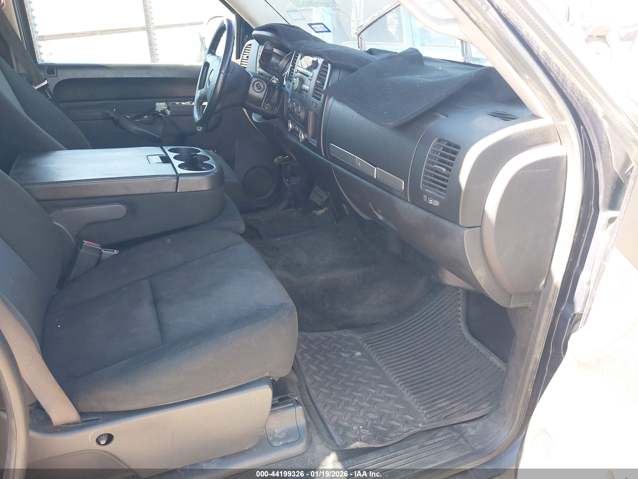 GMC SIERRA image 5