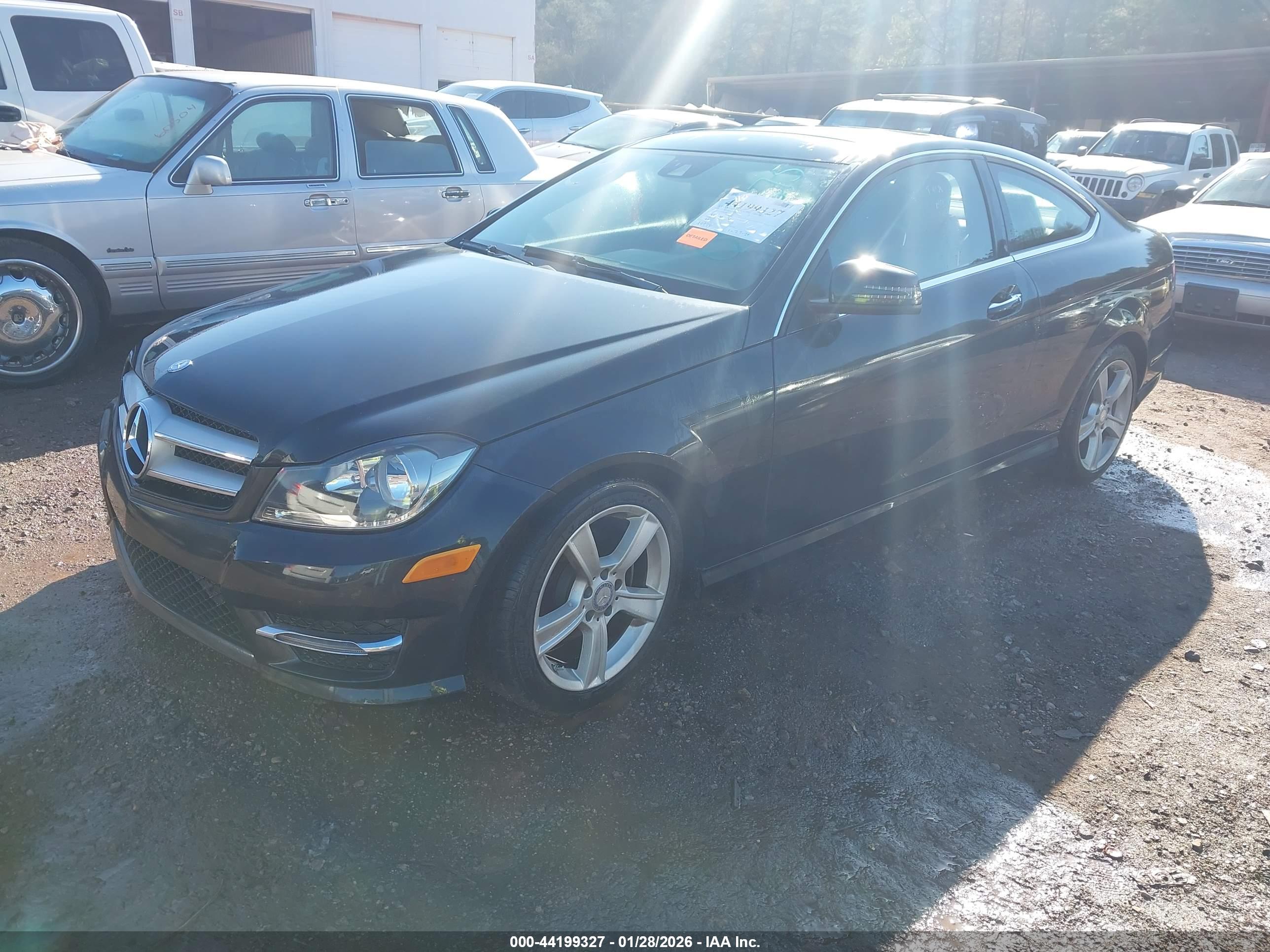 MERCEDES-BENZ C image 2