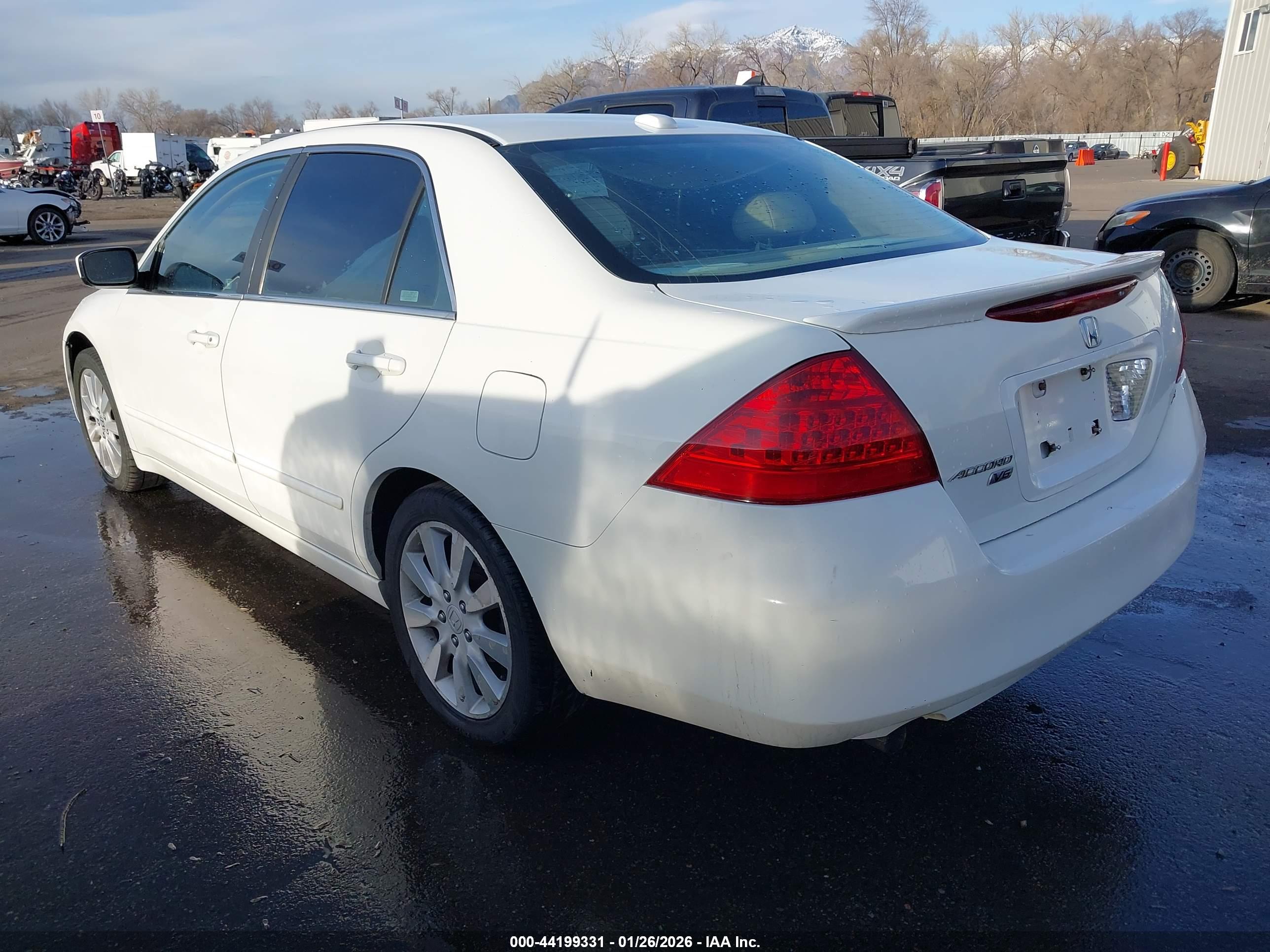 HONDA ACCORD image 3