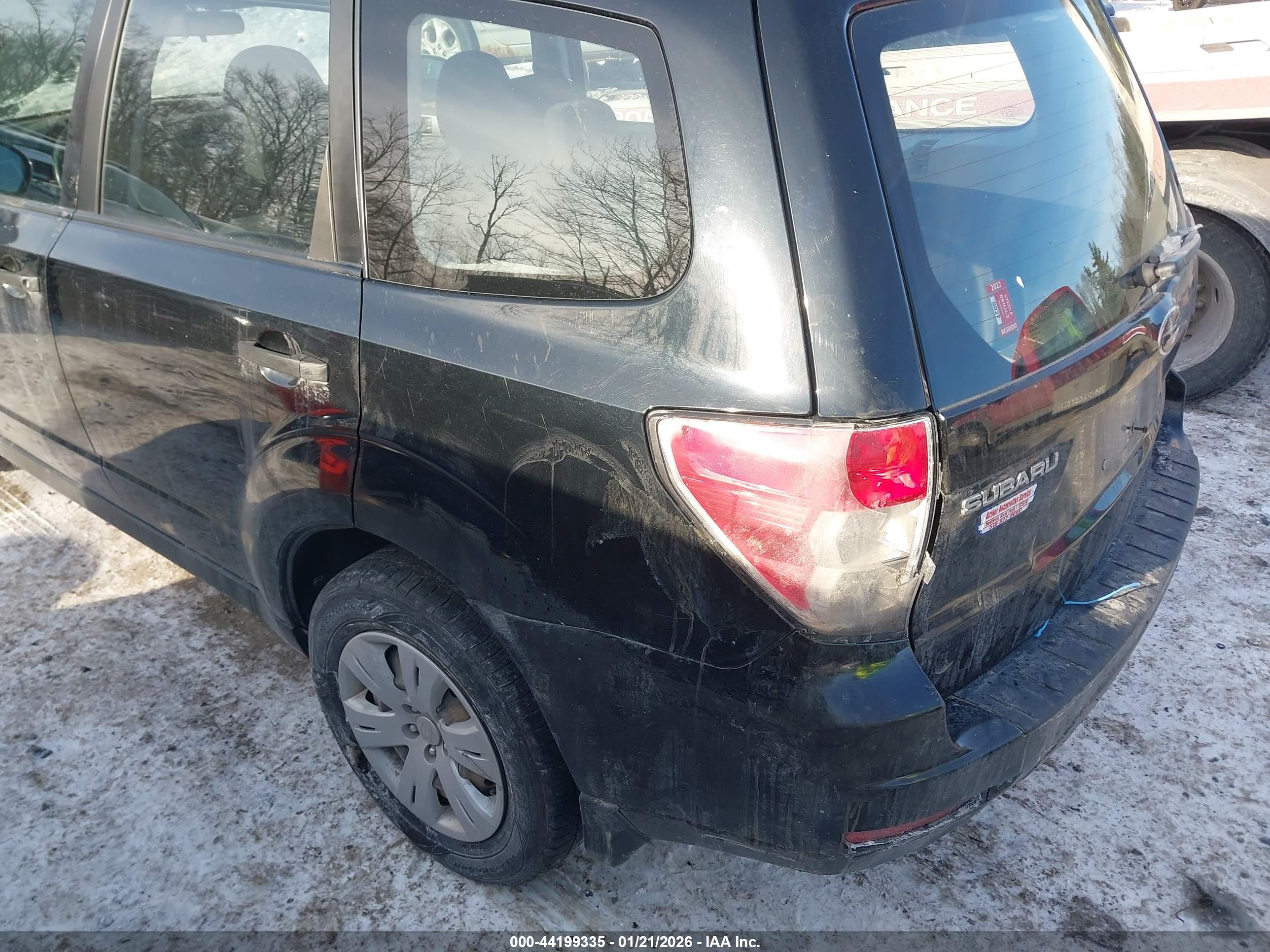 SUBARU FORESTER image 3