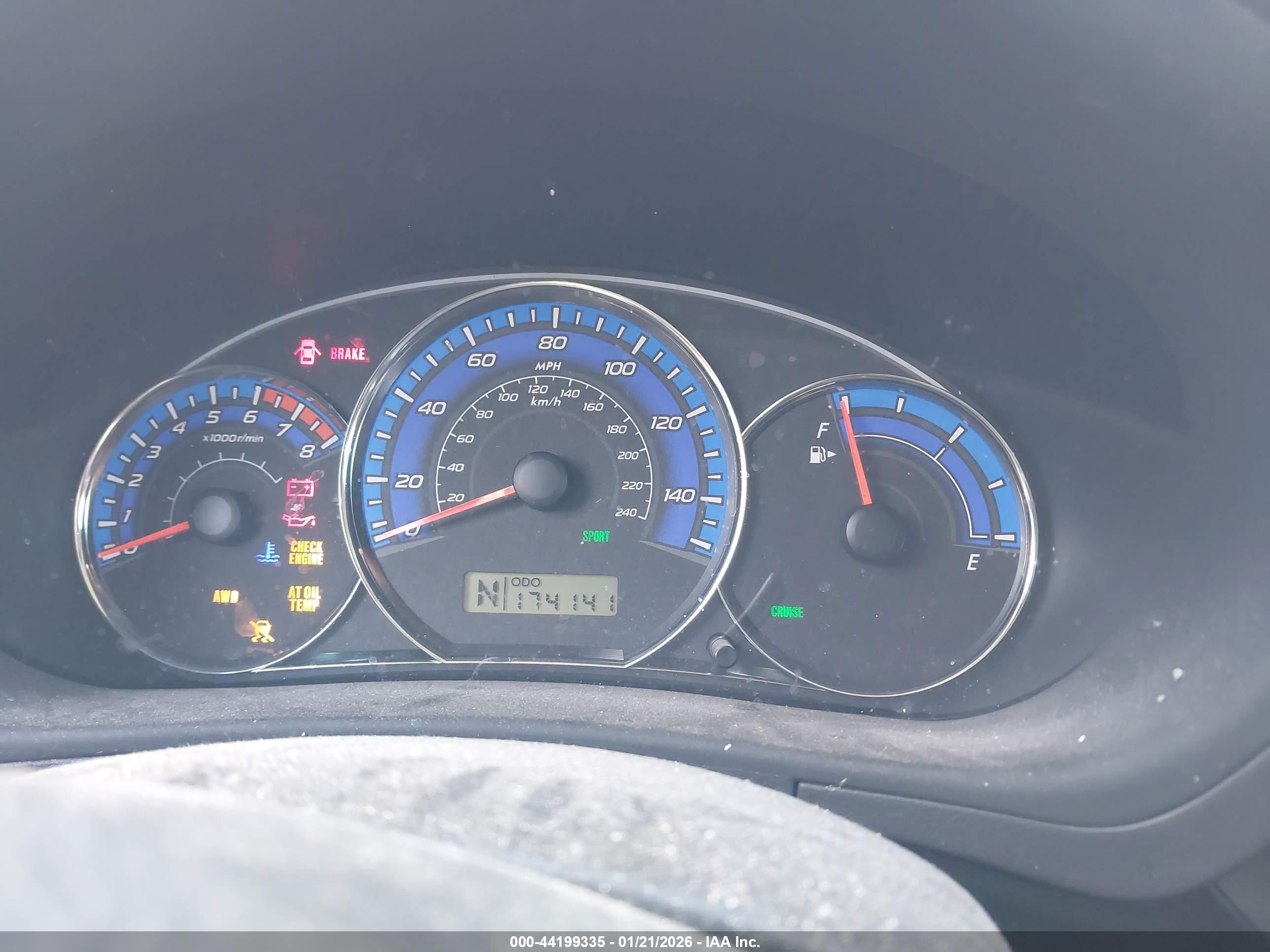 SUBARU FORESTER image 7