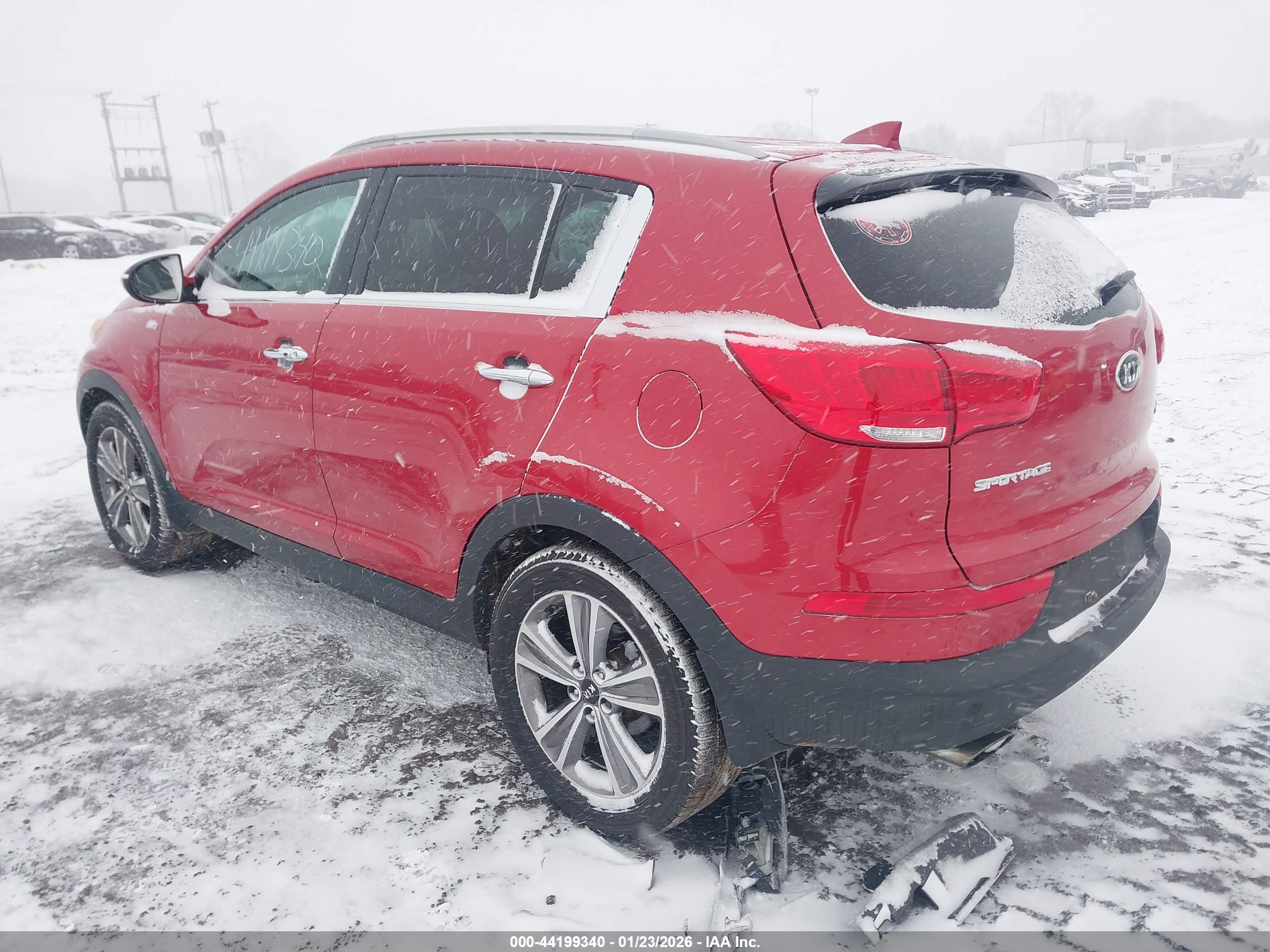 KIA SPORTAGE image 3