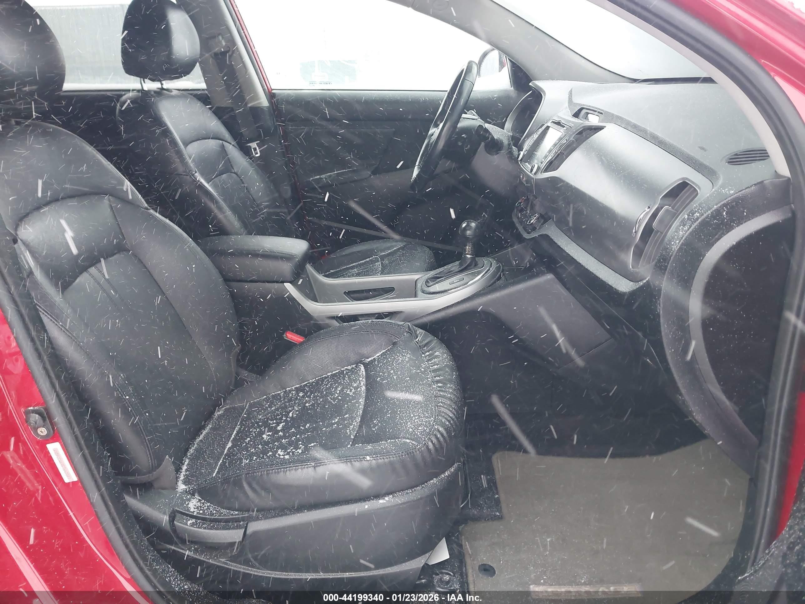 KIA SPORTAGE image 5