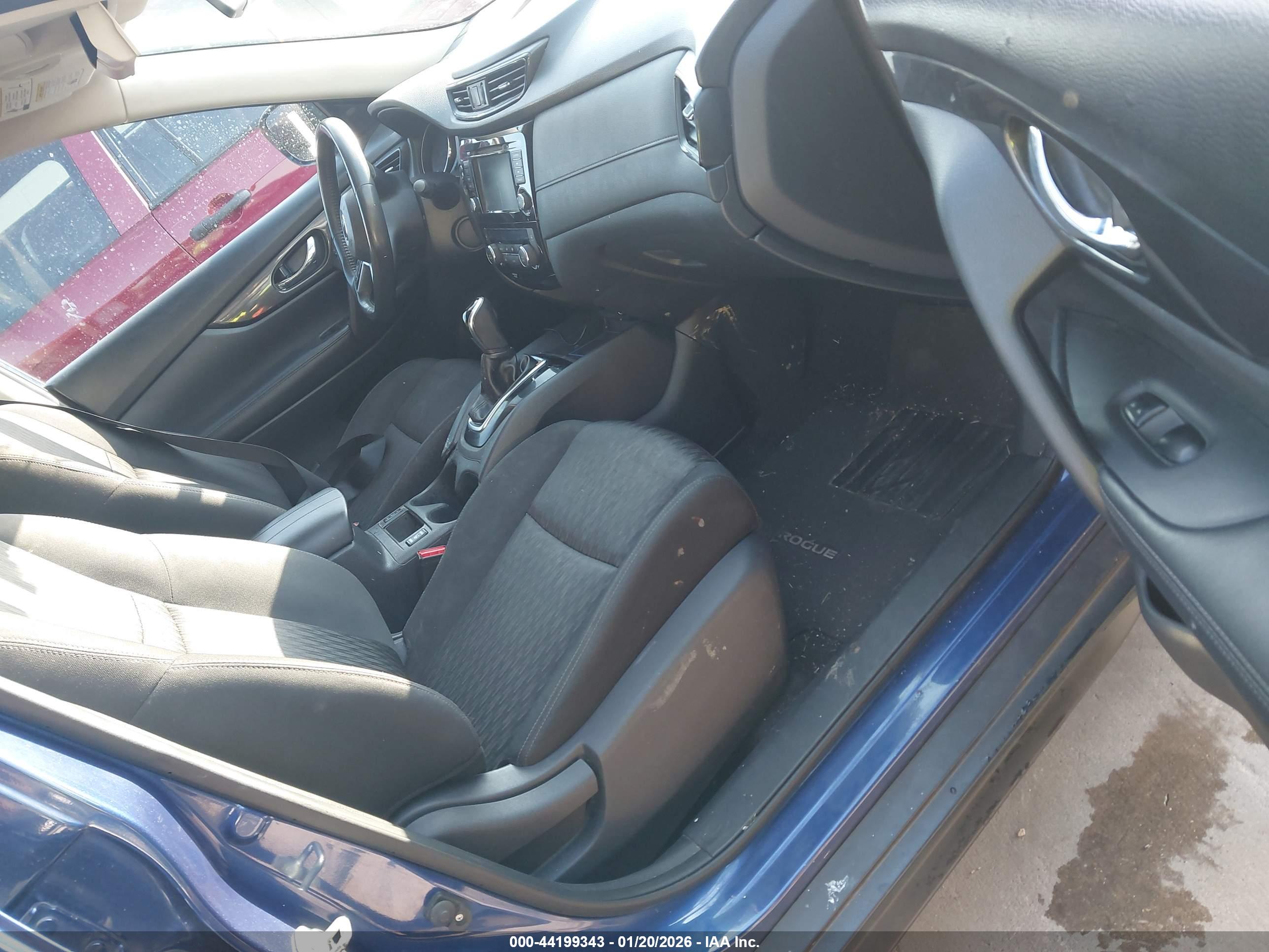 NISSAN ROGUE image 5