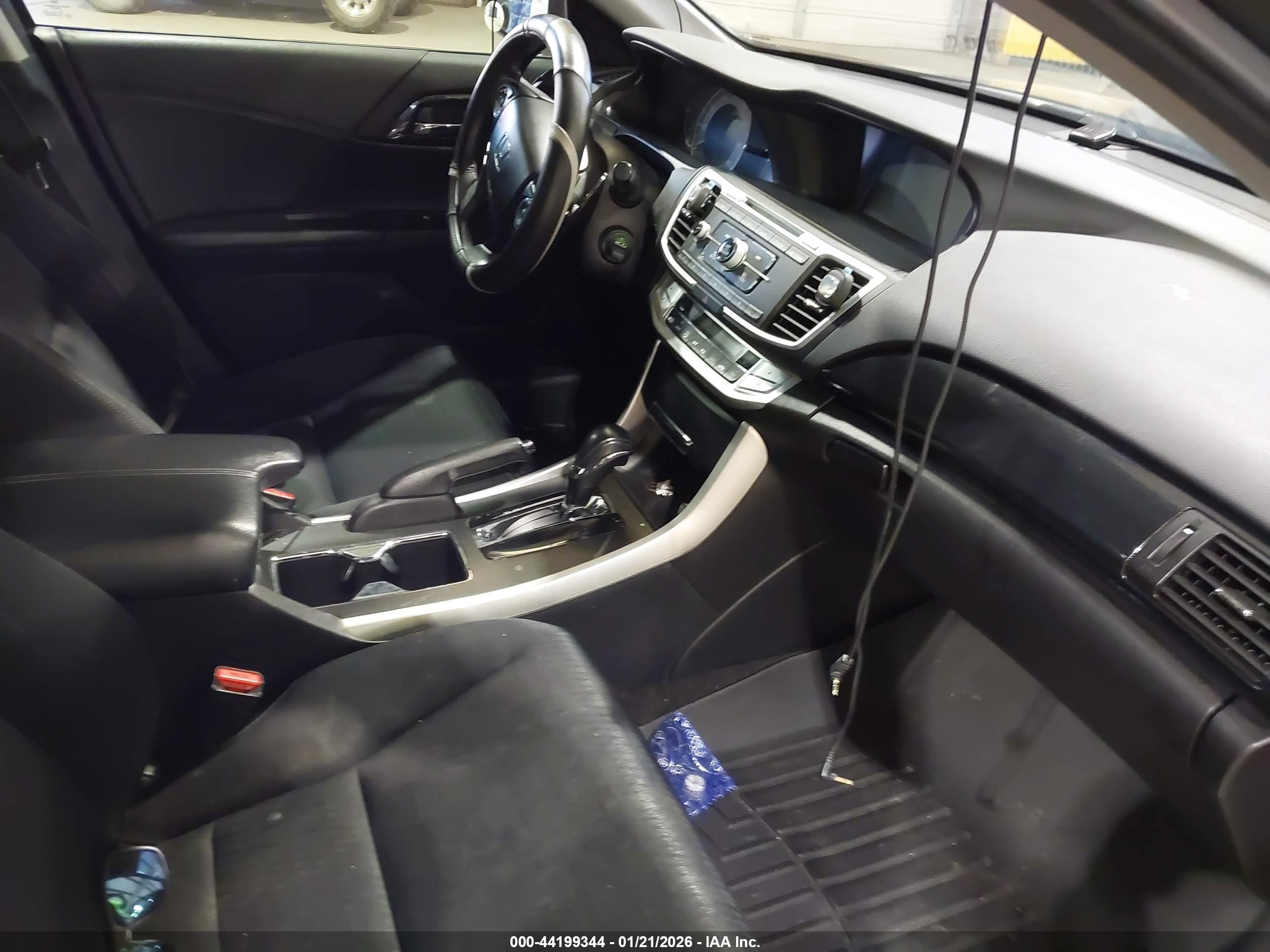 HONDA ACCORD image 5