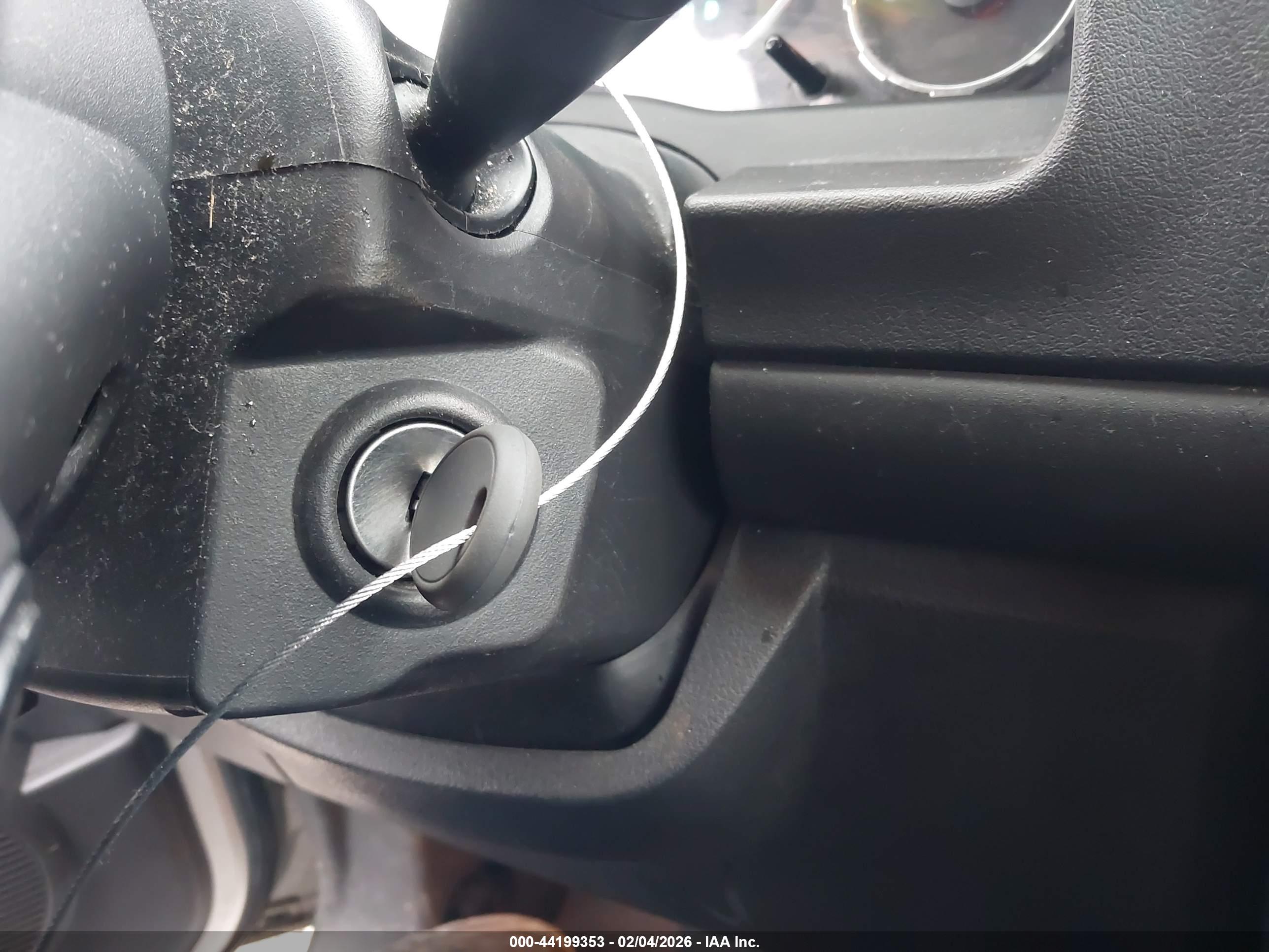 JEEP LIBERTY image 11