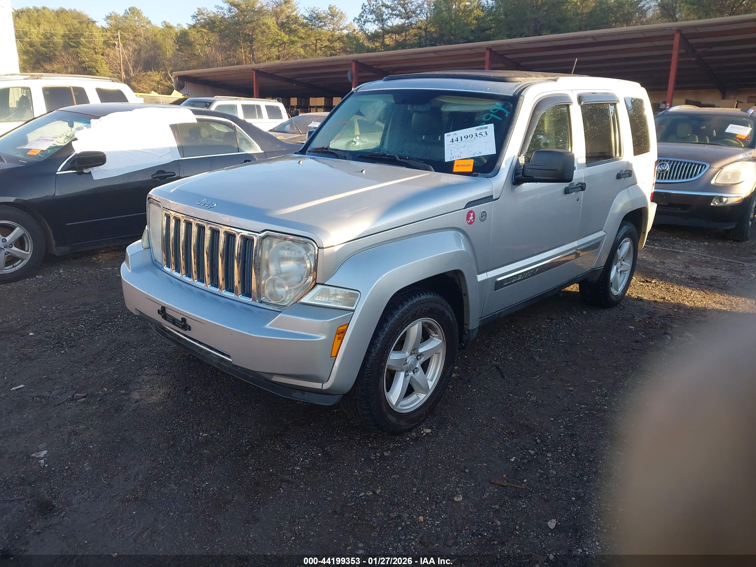 JEEP LIBERTY image 2