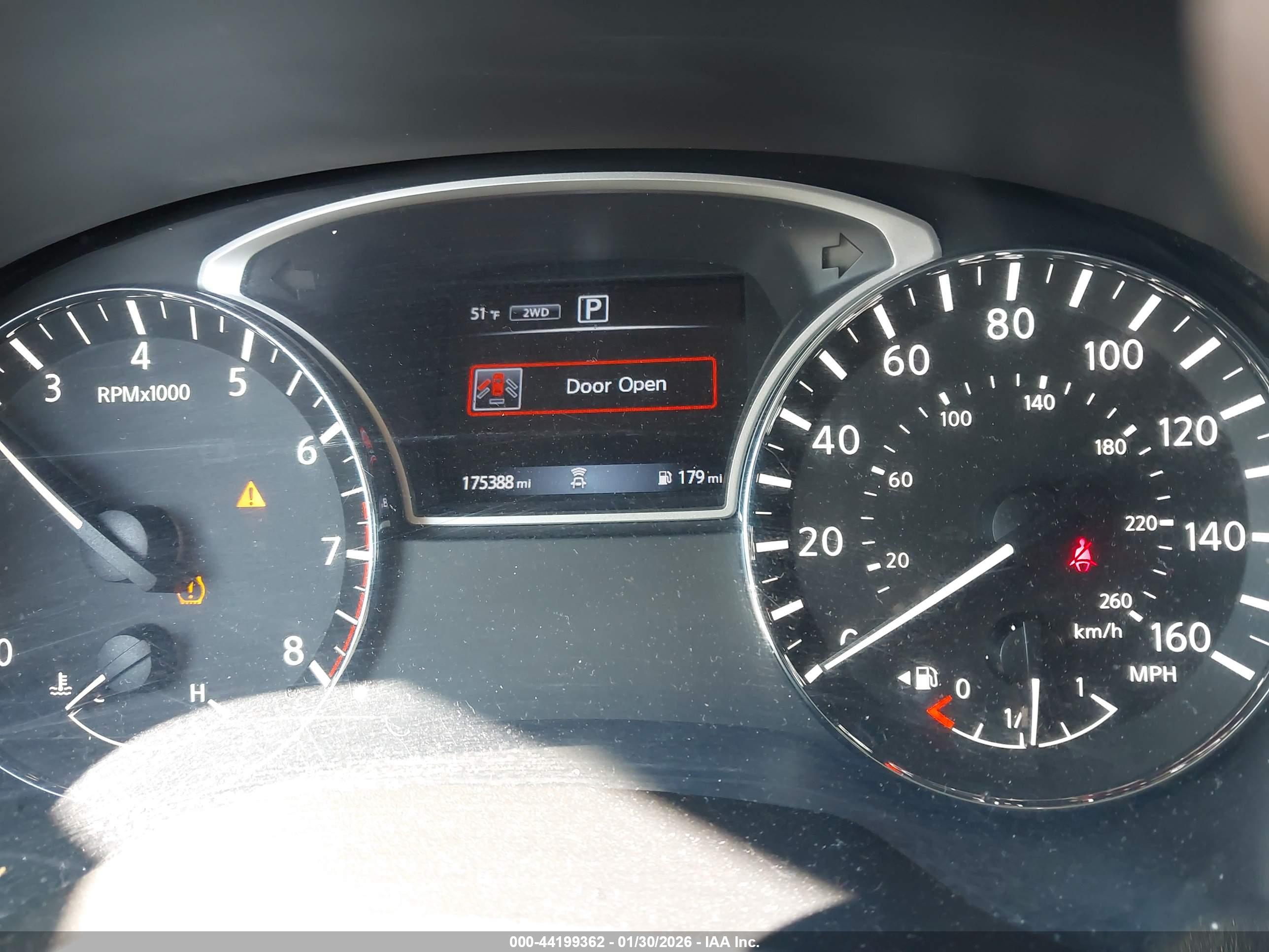 NISSAN PATHFINDER image 7