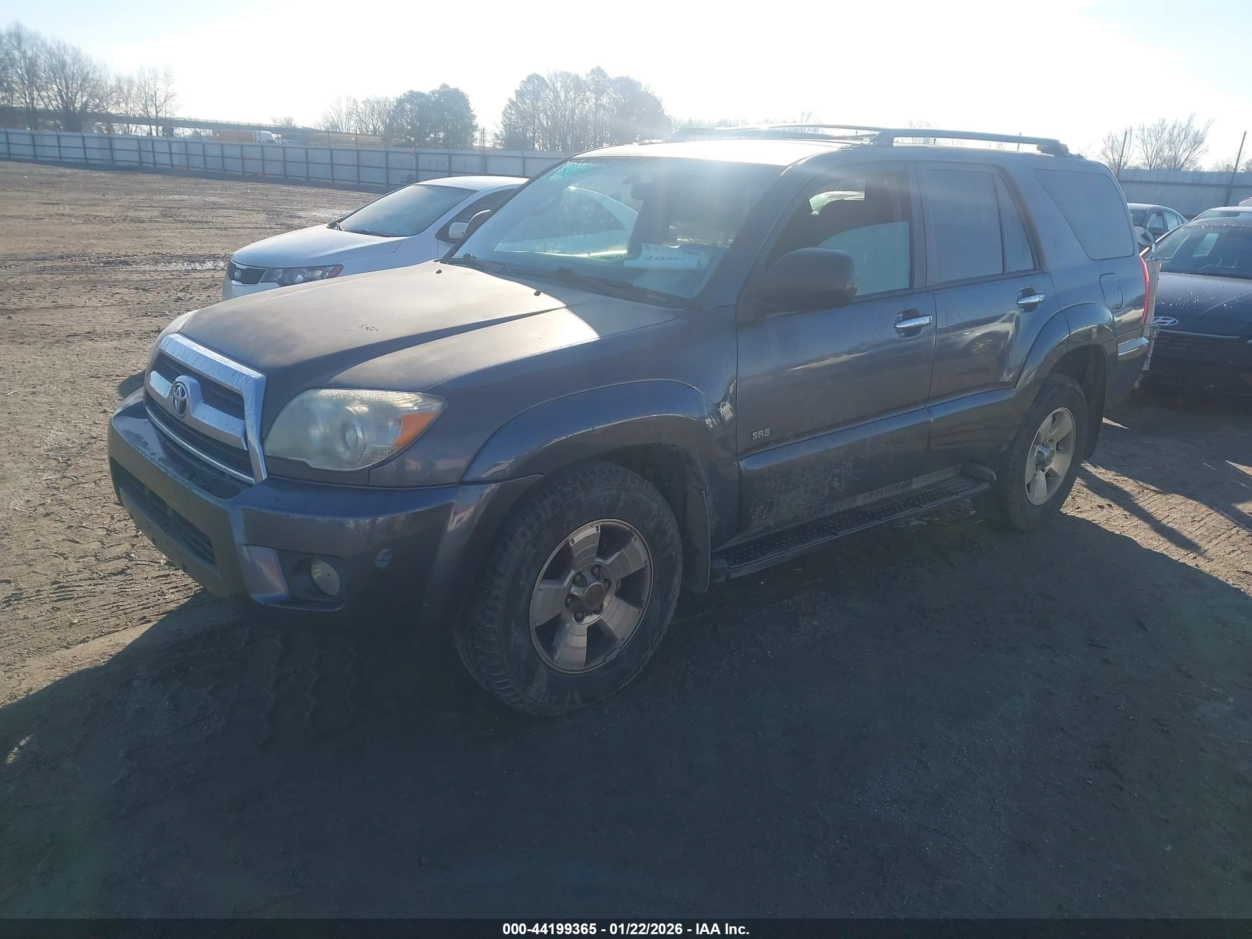 TOYOTA 4RUNNER image 2