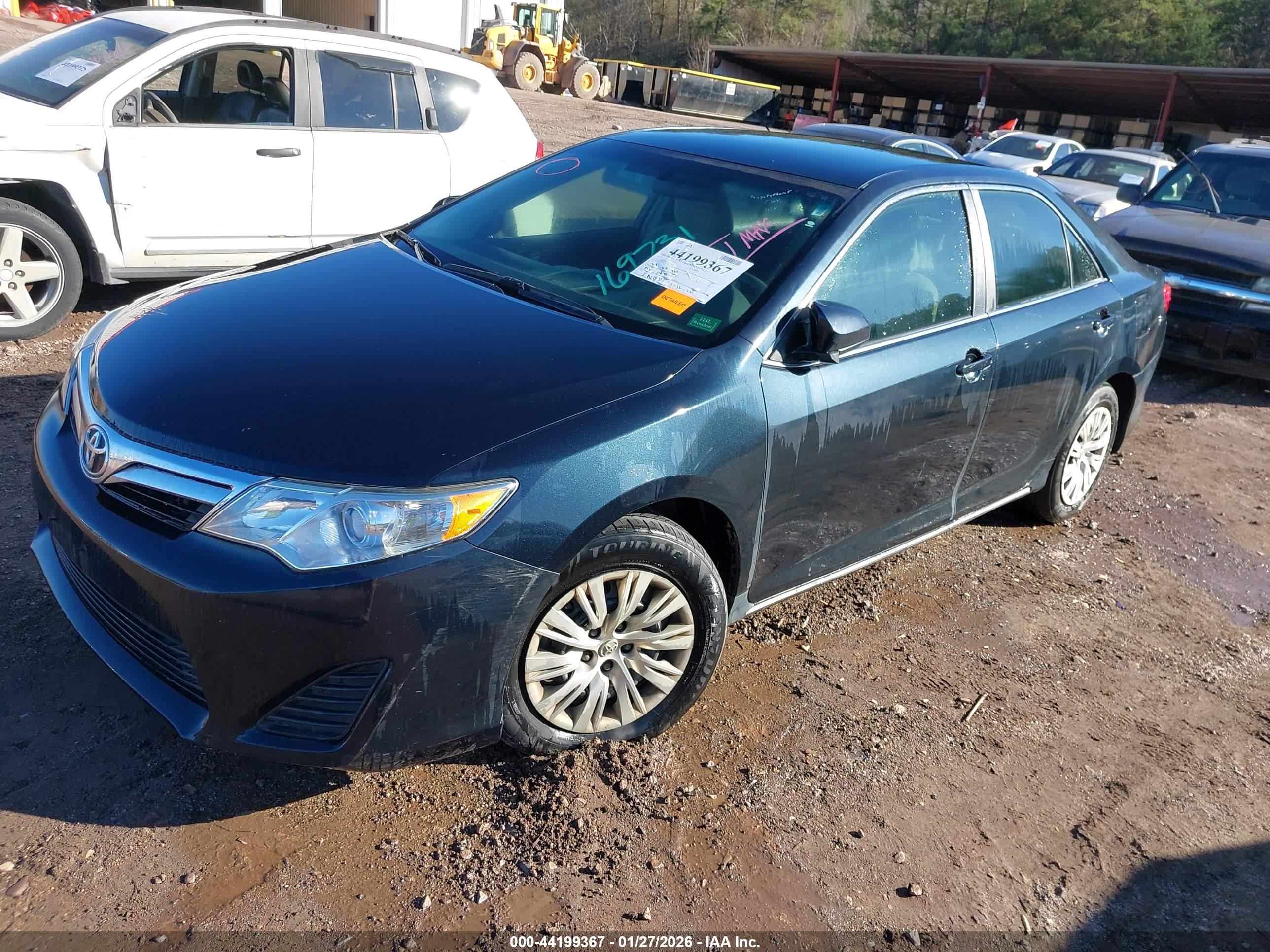 TOYOTA CAMRY image 2