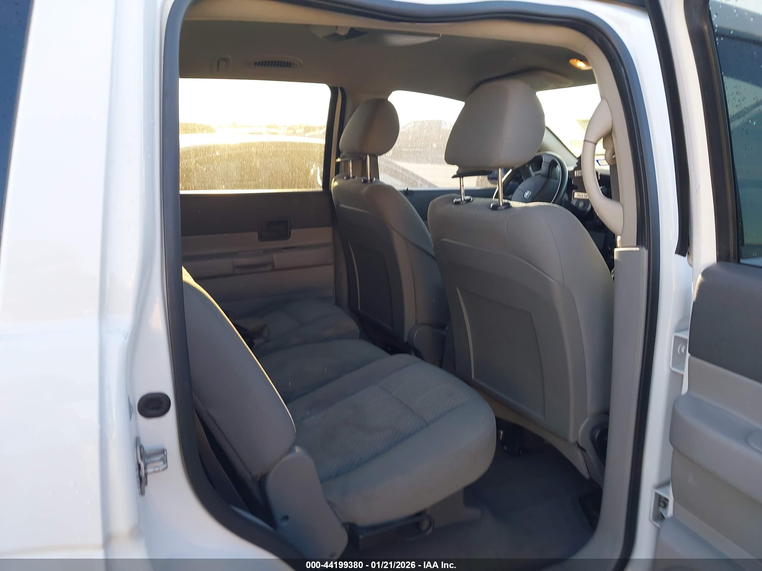 DODGE DURANGO image 8