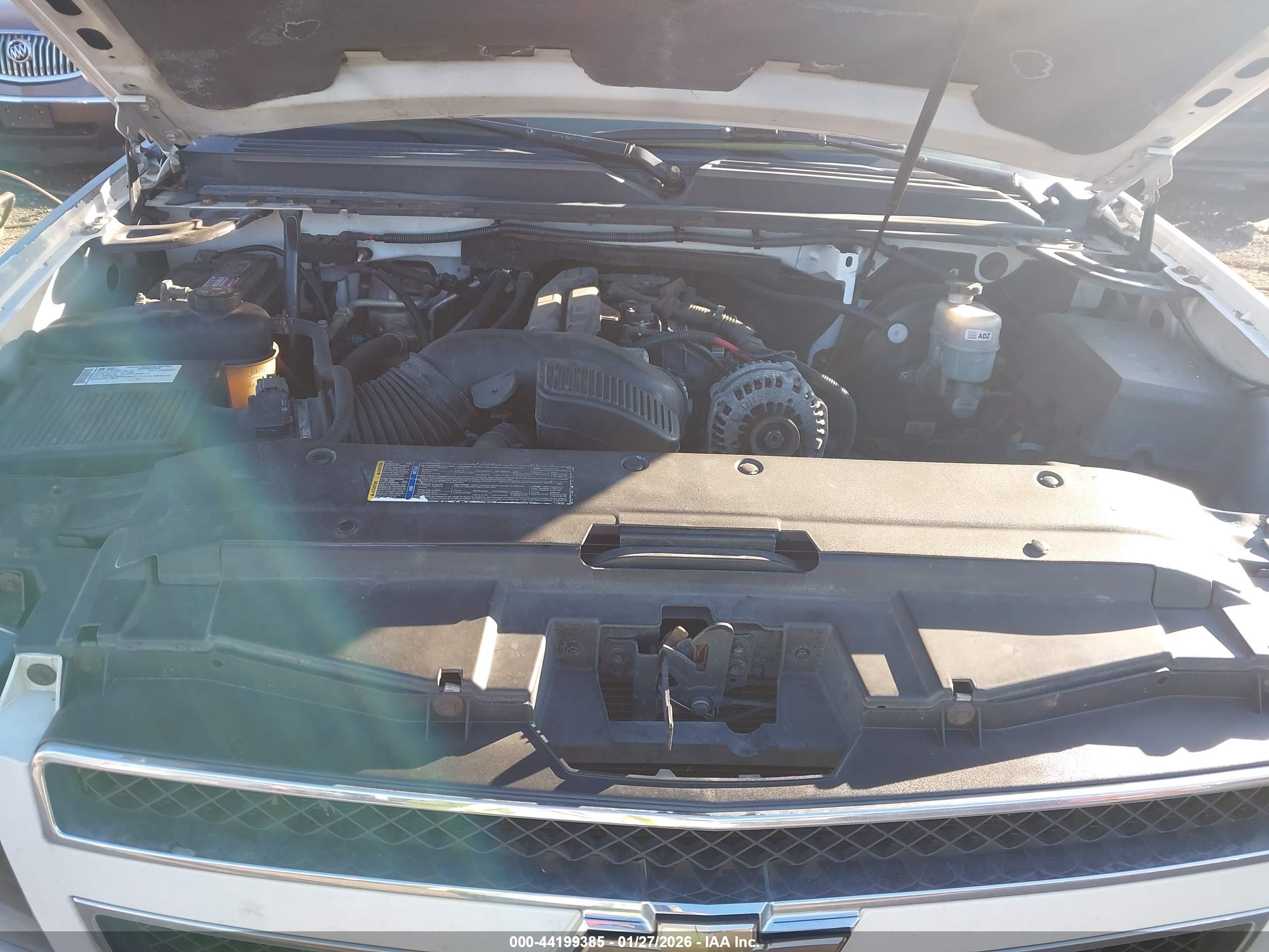 CHEVROLET TAHOE image 10