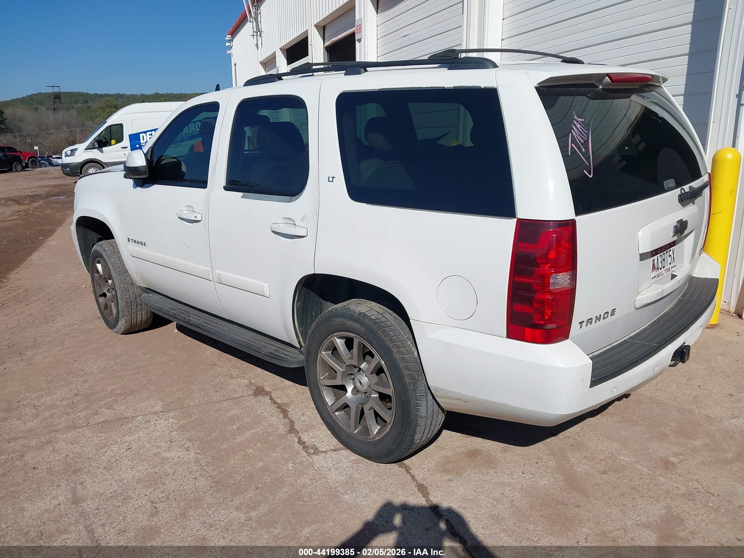 CHEVROLET TAHOE image 3