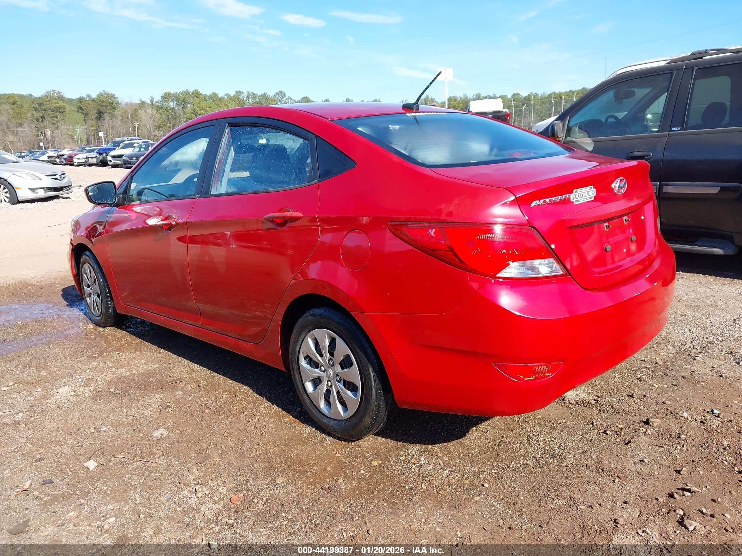HYUNDAI ACCENT image 3