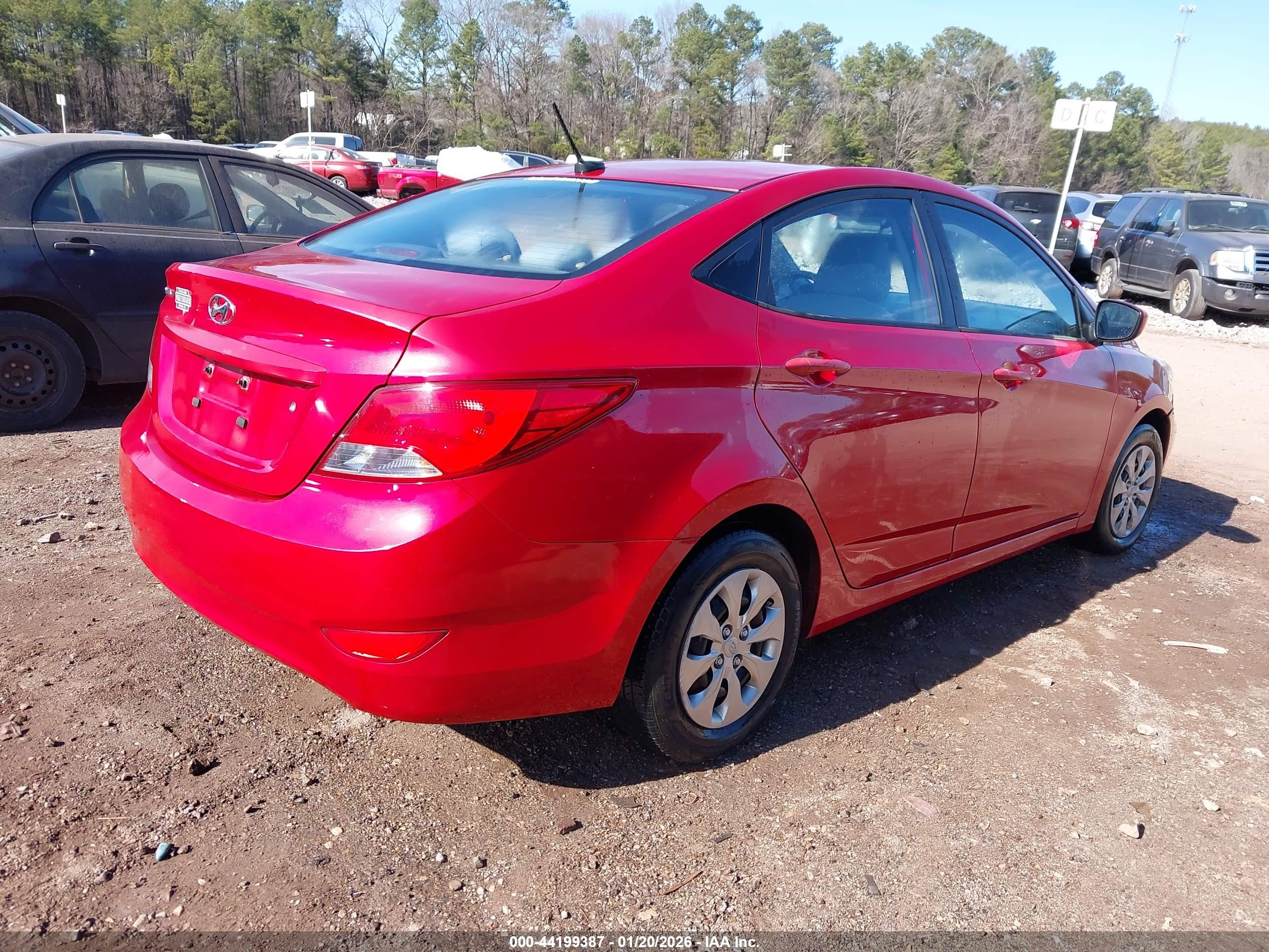 HYUNDAI ACCENT image 4