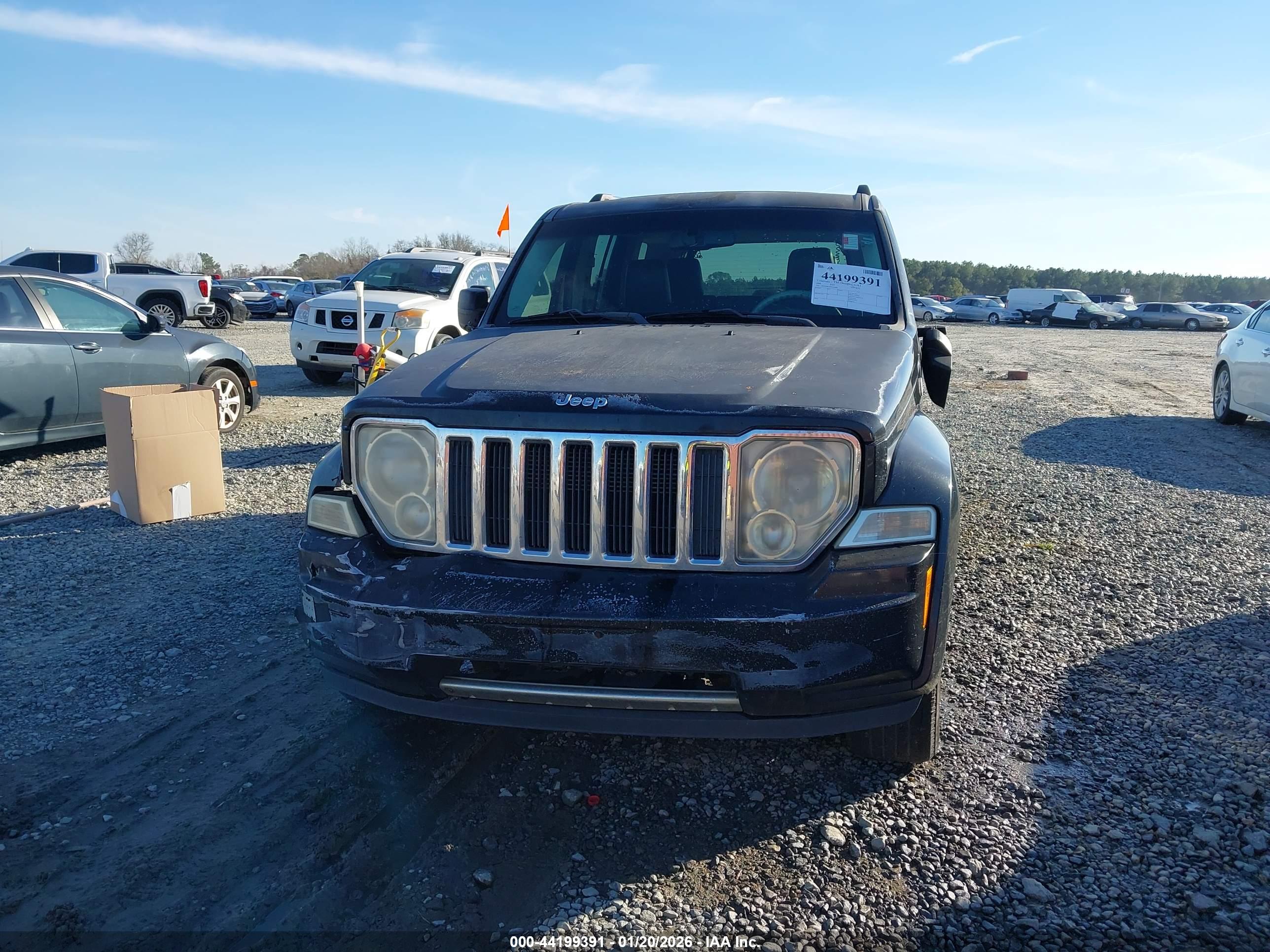 JEEP LIBERTY image 6