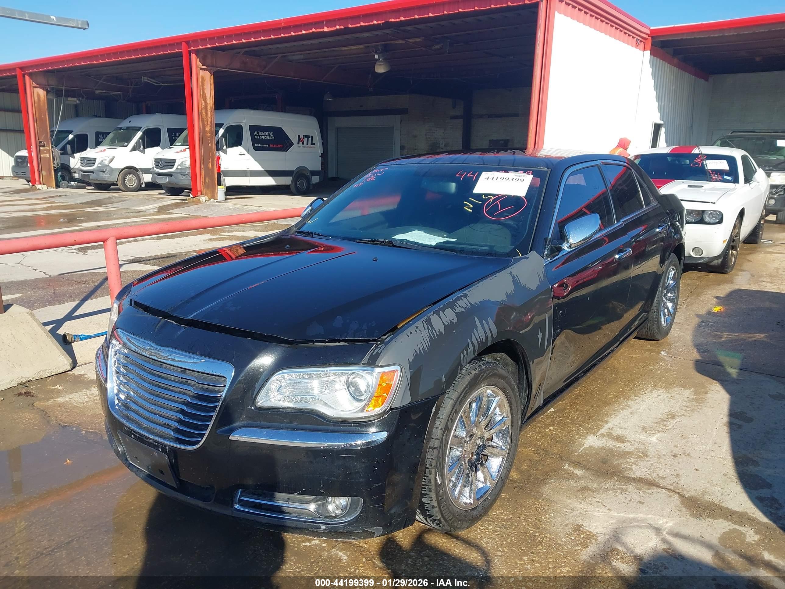 CHRYSLER 300 image 2