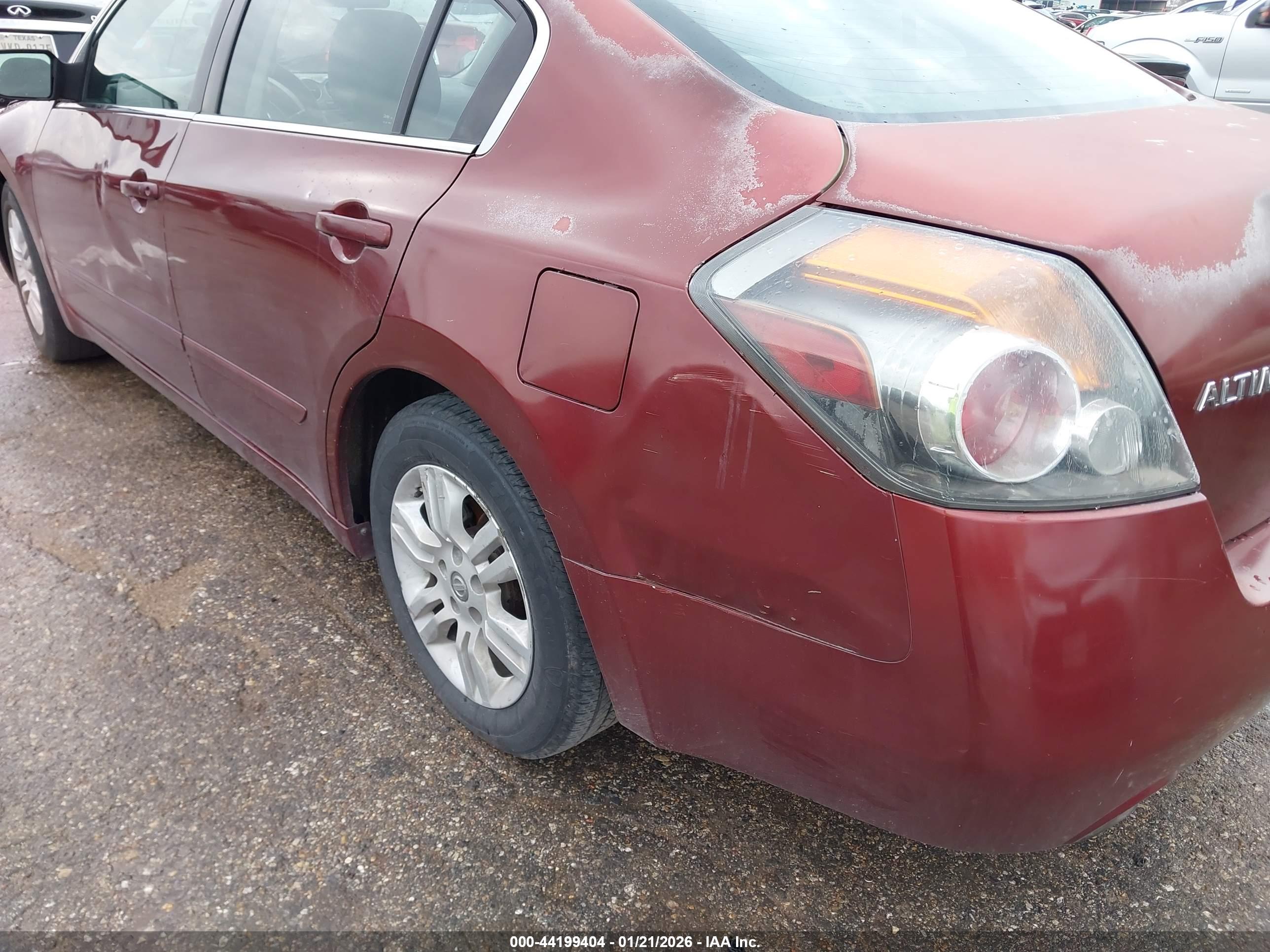 NISSAN ALTIMA image 6