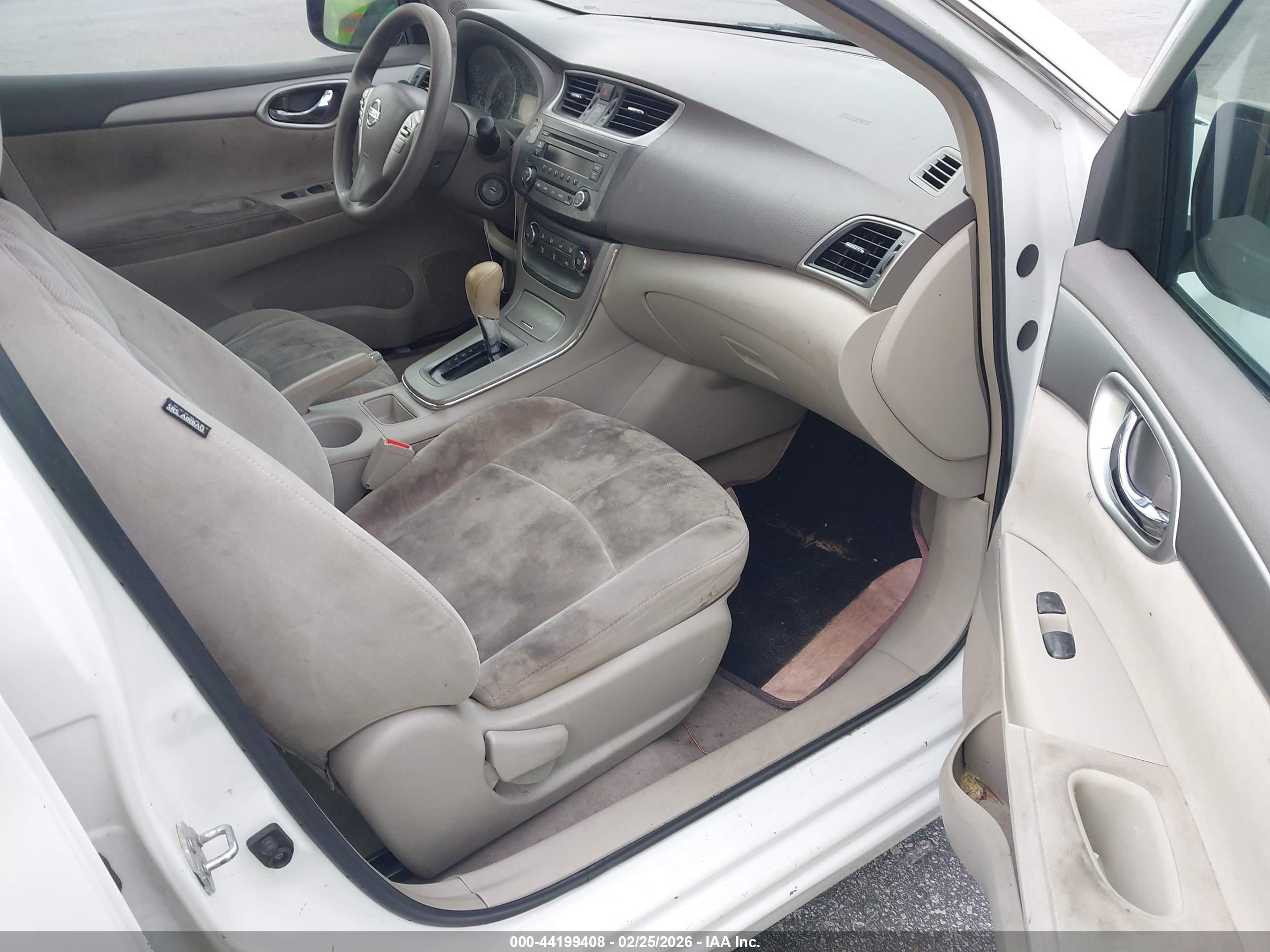 NISSAN SENTRA image 5