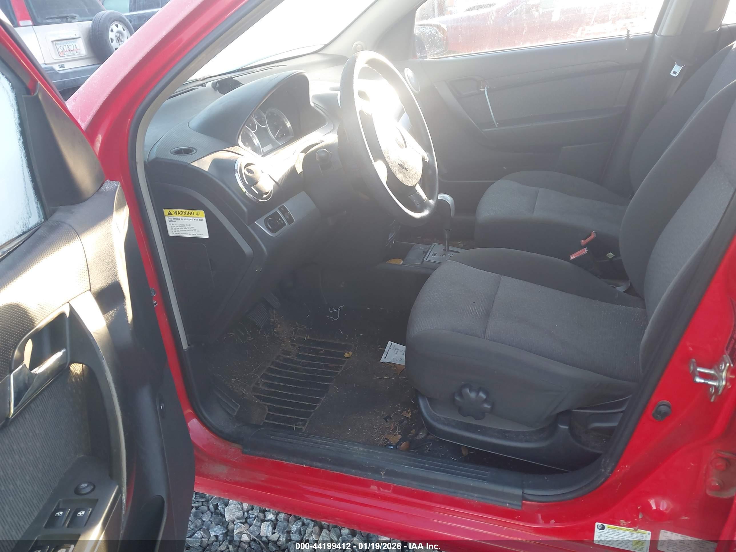 CHEVROLET AVEO image 5