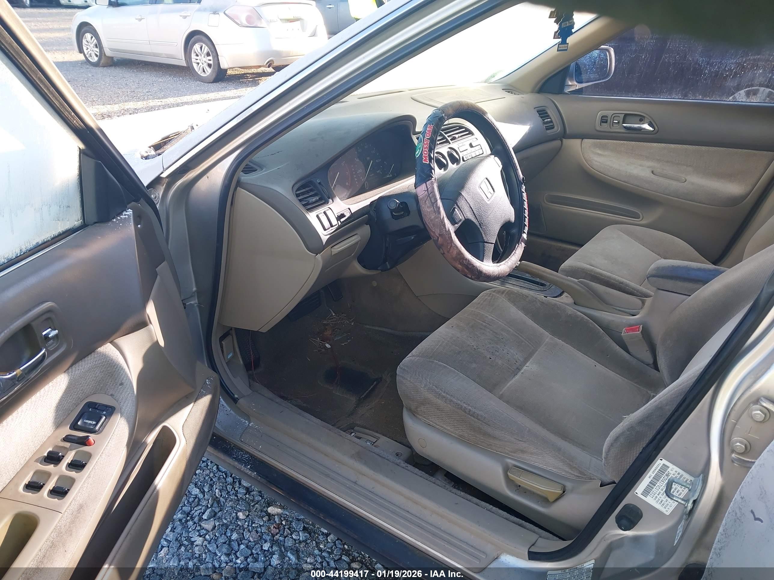 HONDA ACCORD image 5