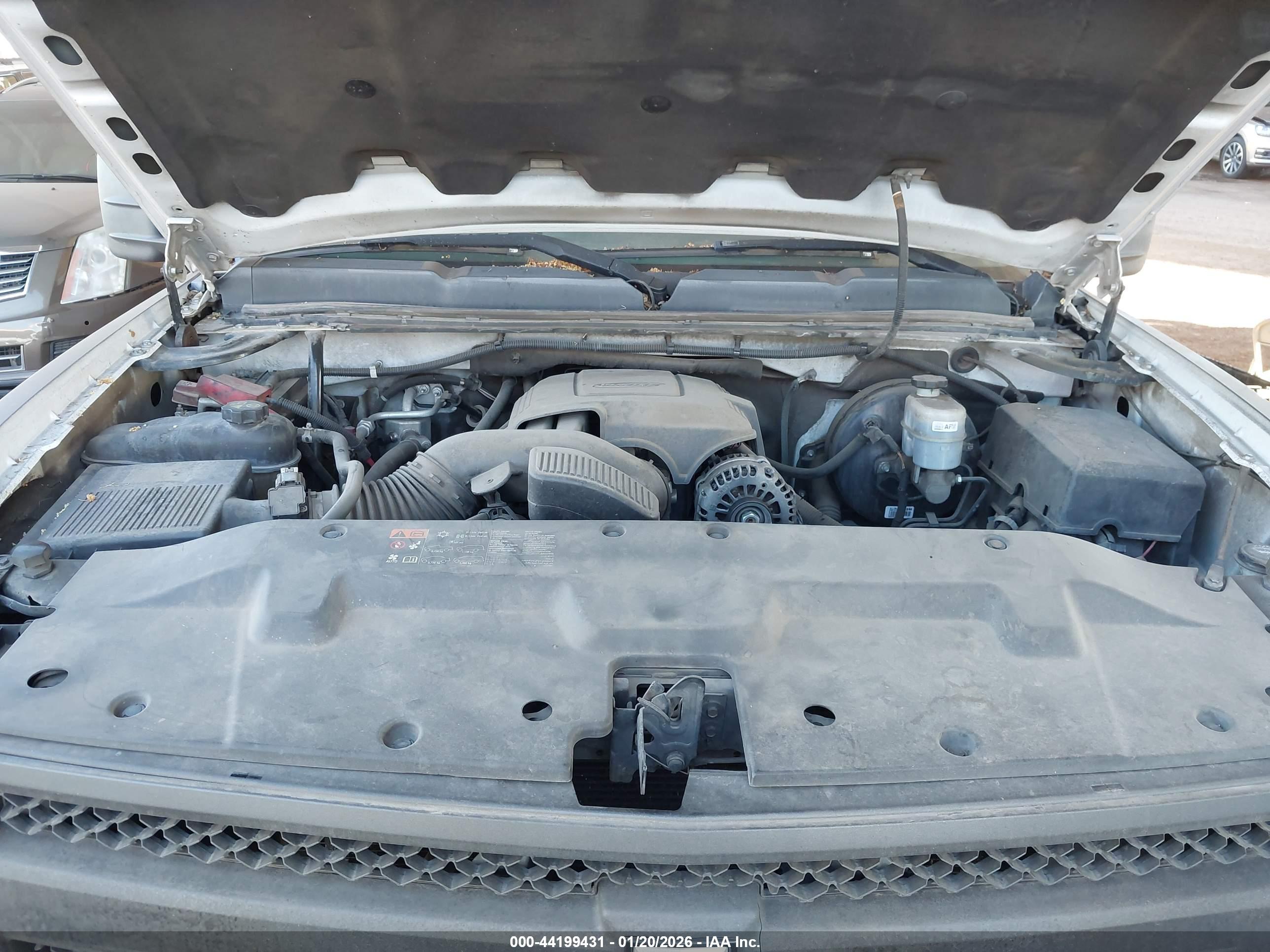 CHEVROLET SILVERADO image 10