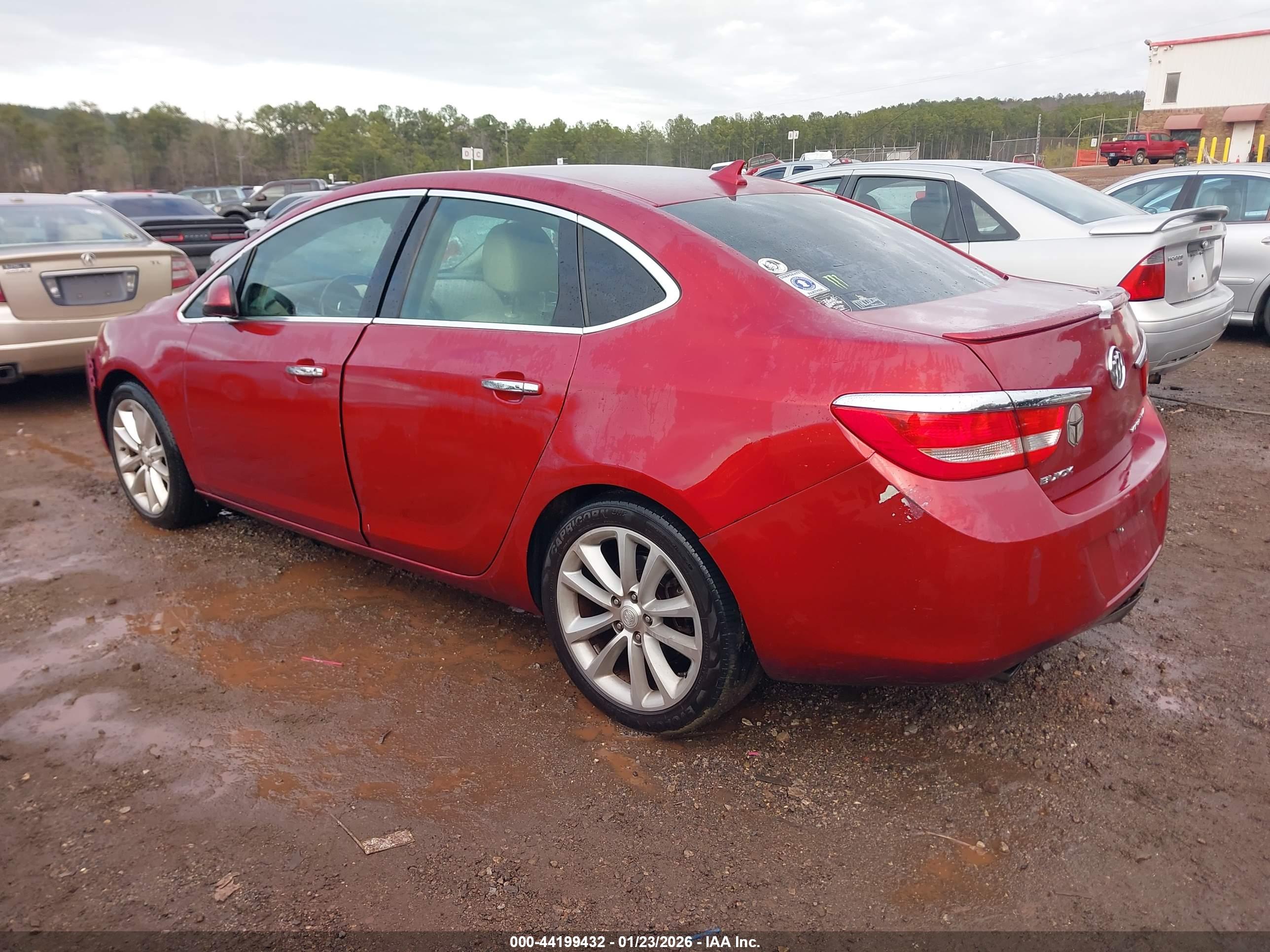 BUICK VERANO image 3