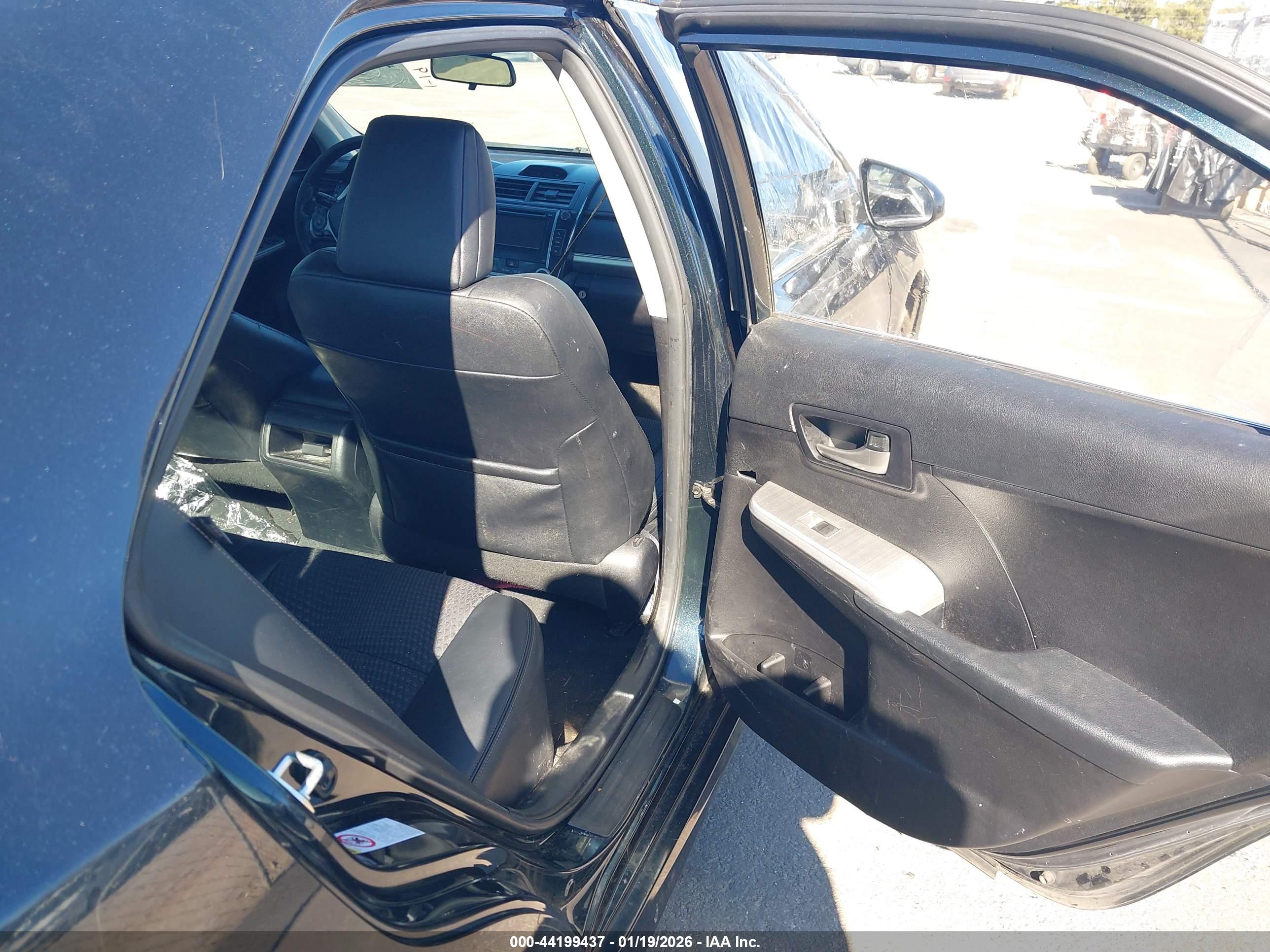 TOYOTA CAMRY image 8