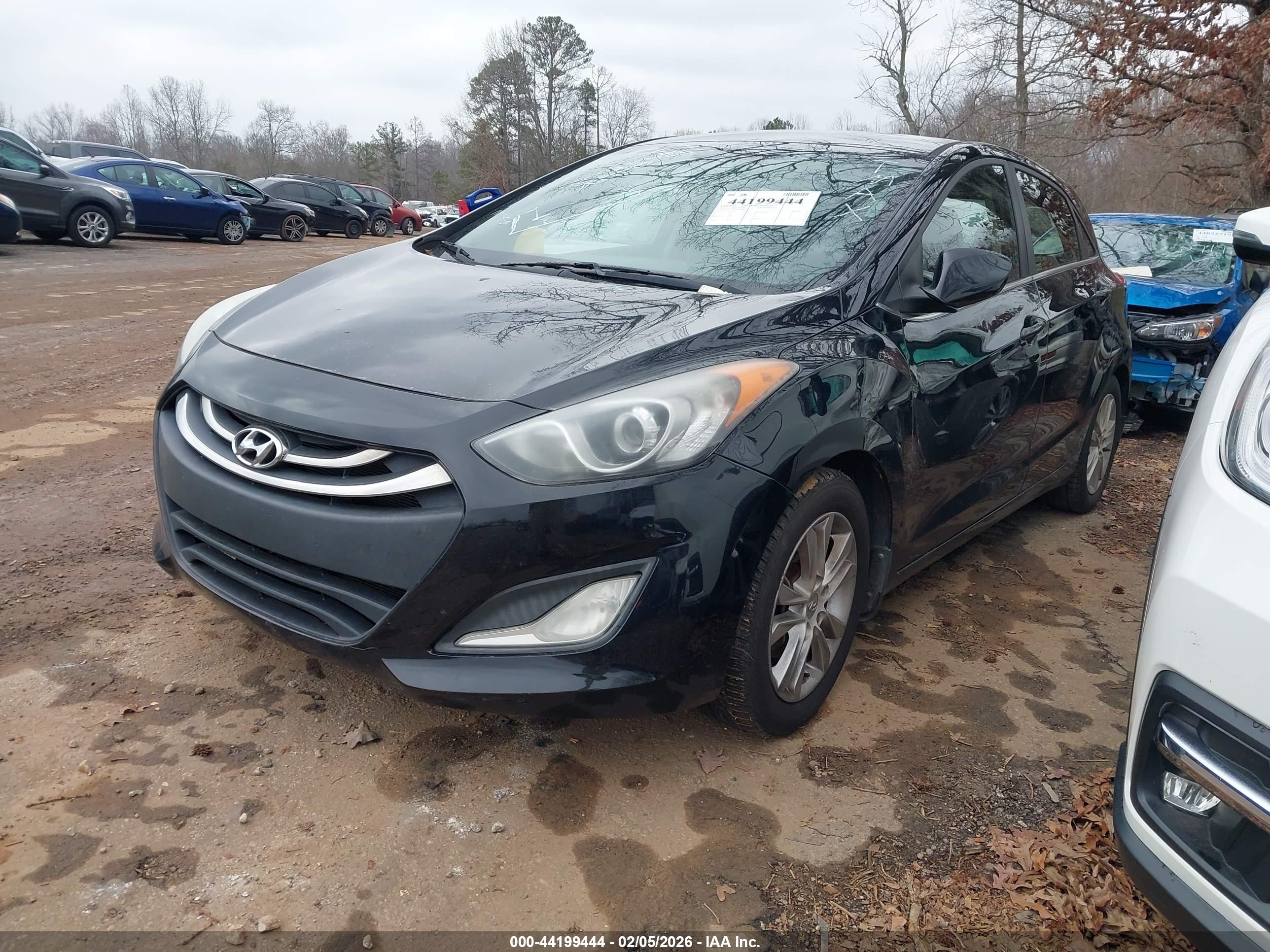 HYUNDAI ELANTRA image 2