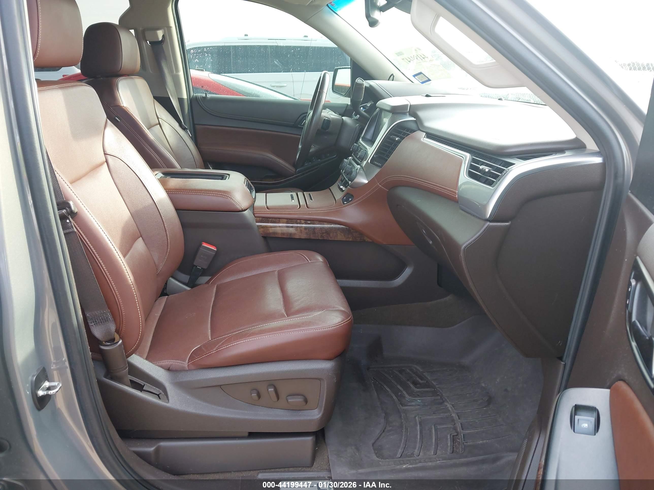 CHEVROLET TAHOE image 5
