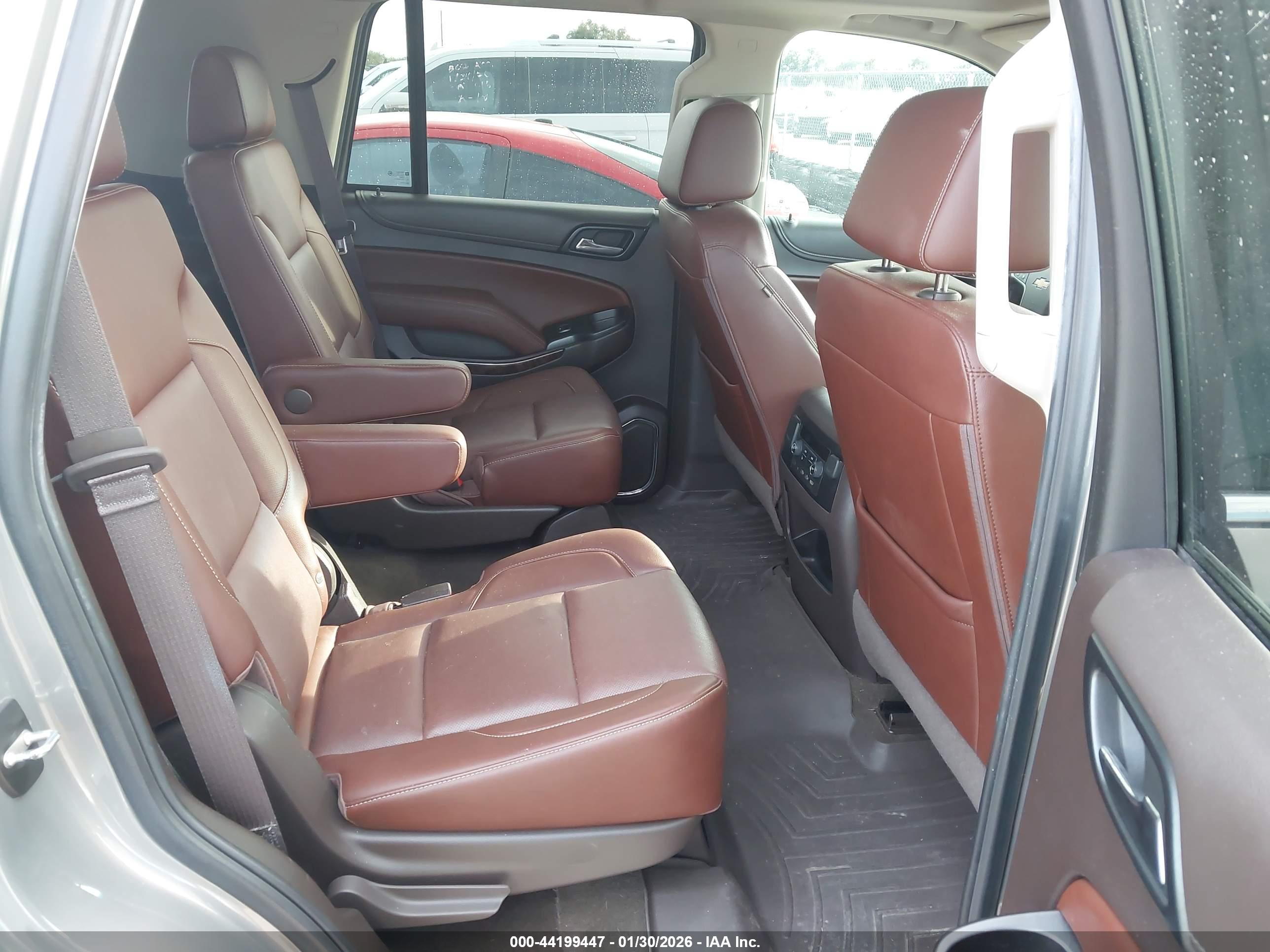 CHEVROLET TAHOE image 8