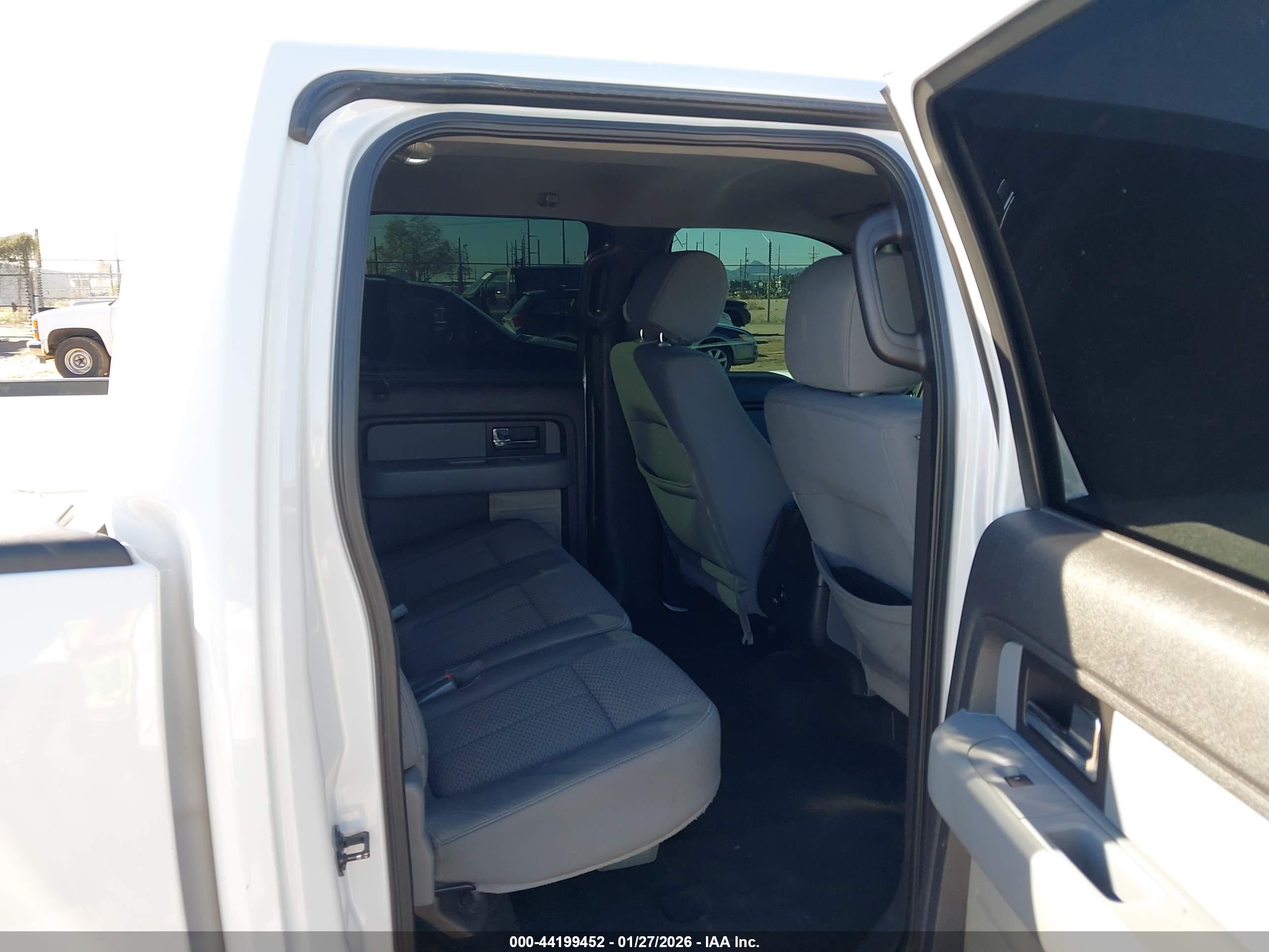 FORD F-150 image 8