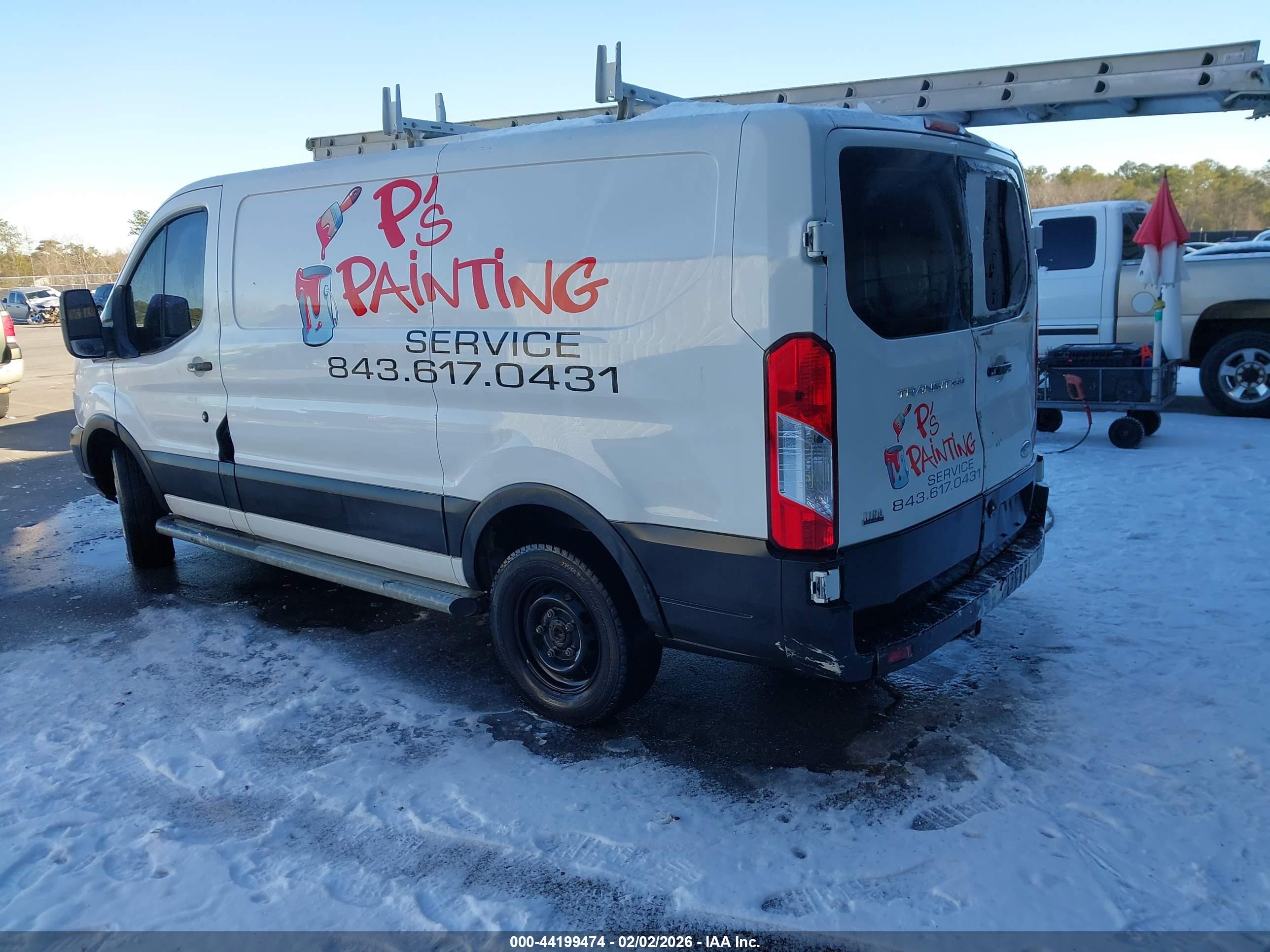 FORD TRANSIT-250 image 3