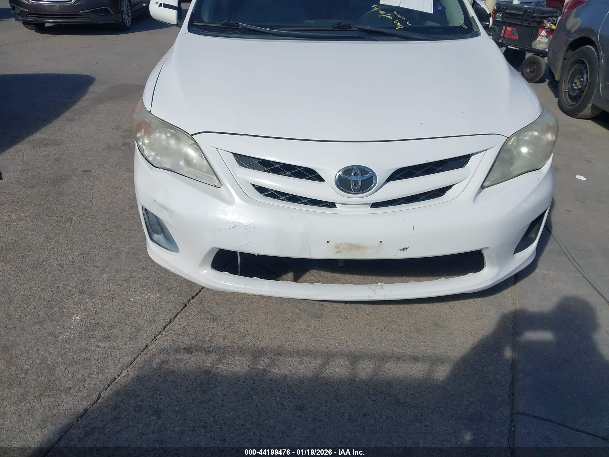 TOYOTA COROLLA image 6