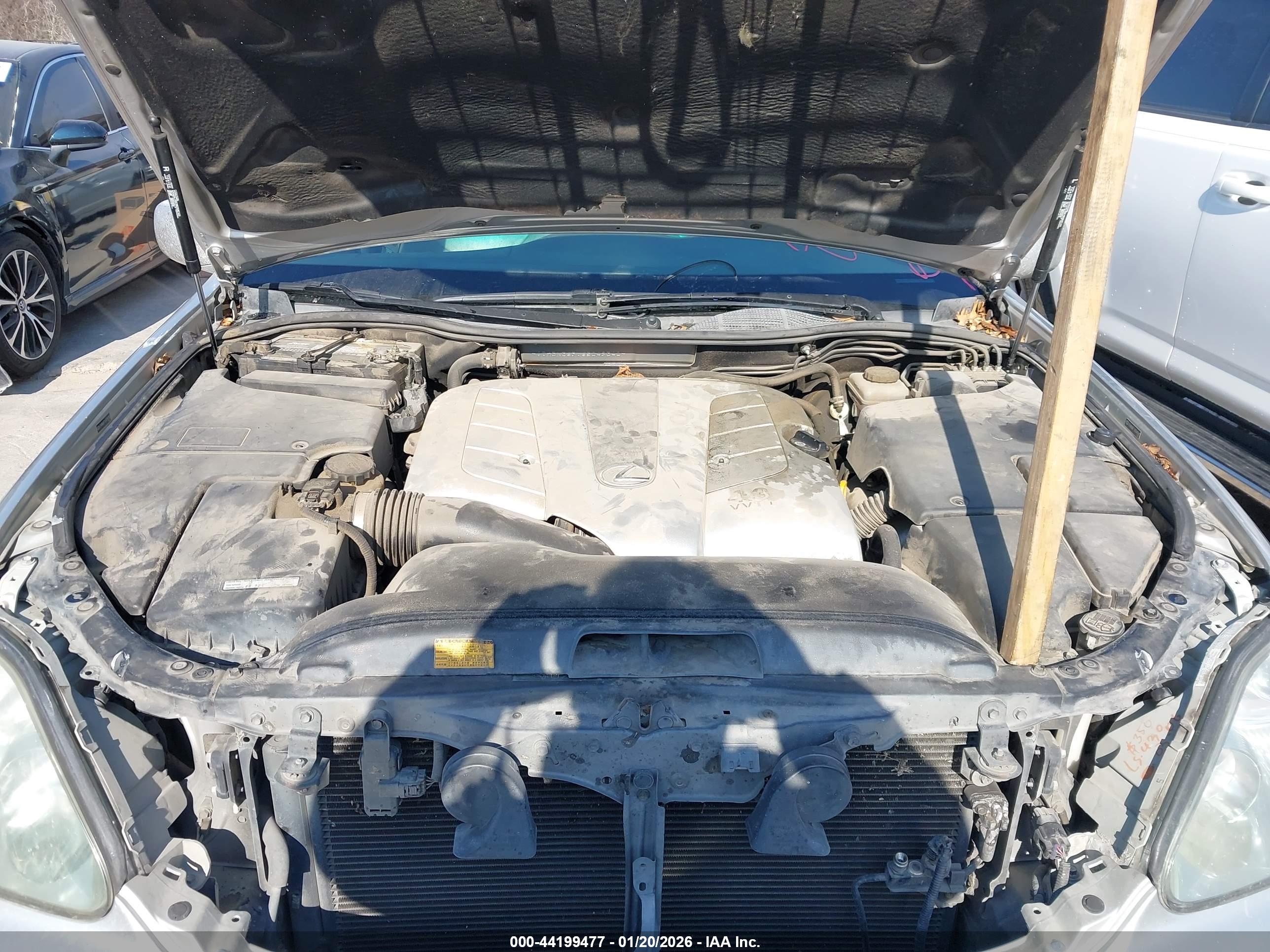 LEXUS LS image 10