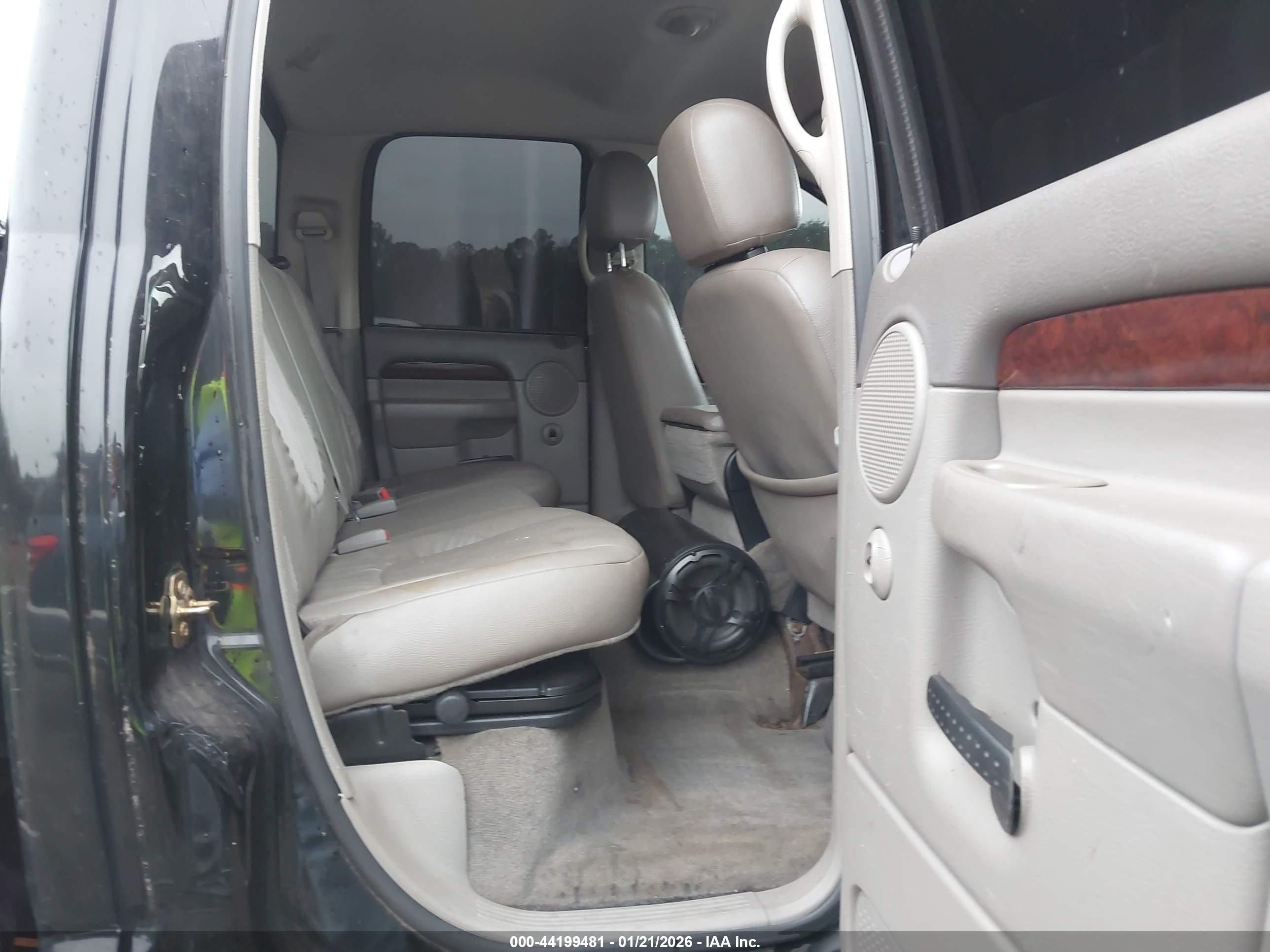 DODGE RAM image 8