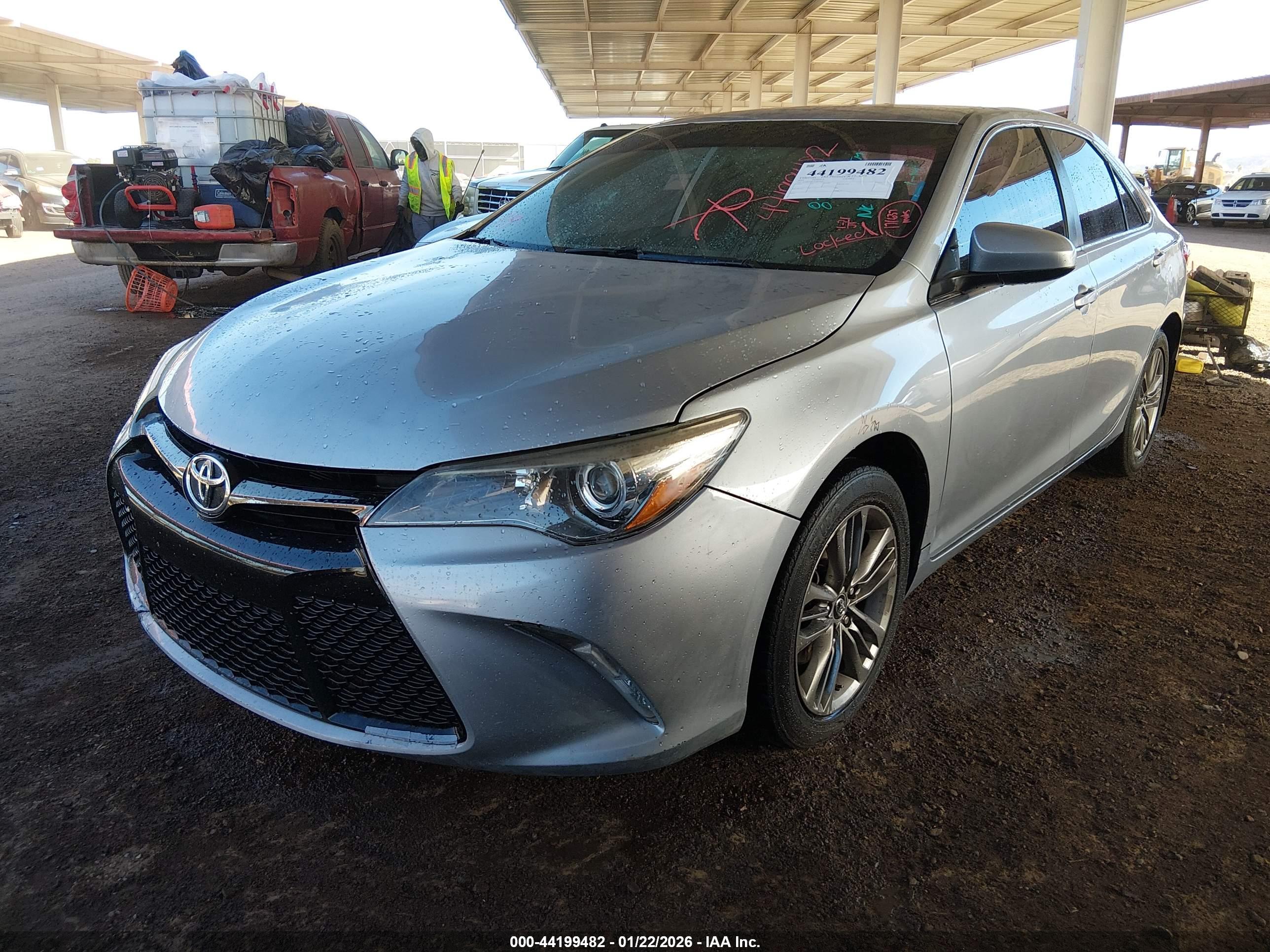 TOYOTA CAMRY image 2
