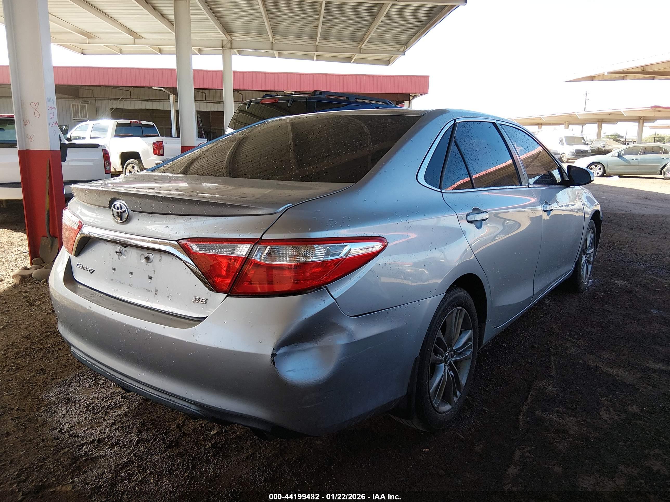 TOYOTA CAMRY image 4