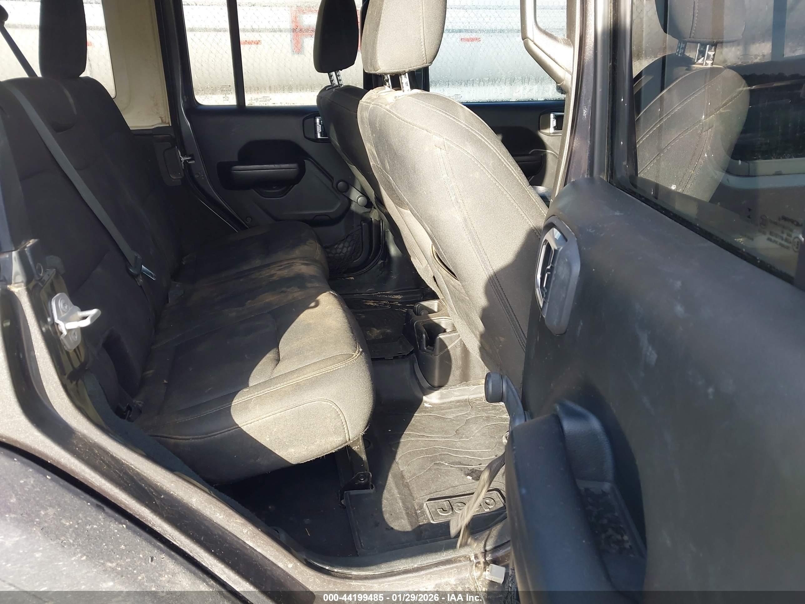JEEP WRANGLER image 8