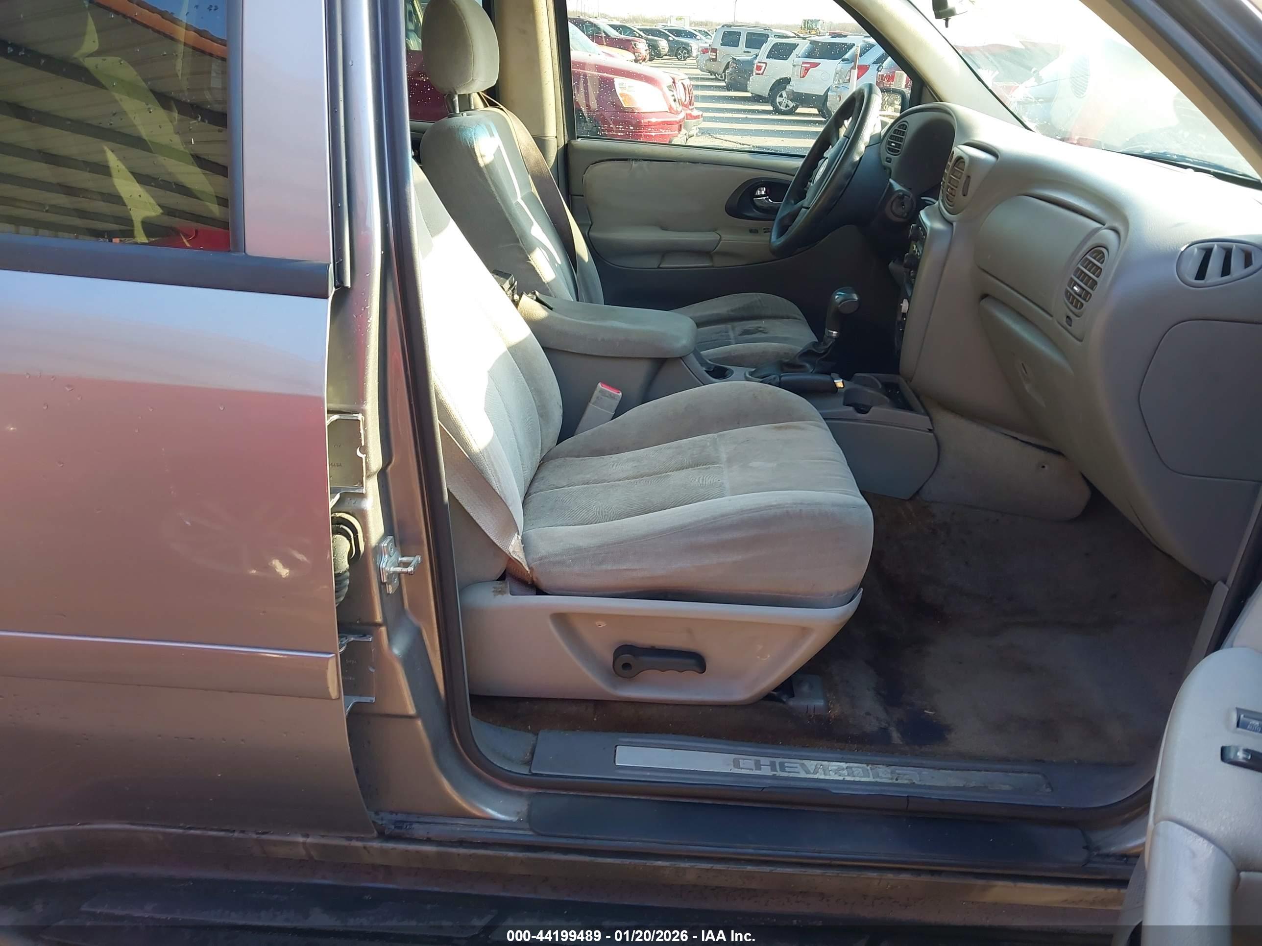 CHEVROLET TRAILBLAZER image 5