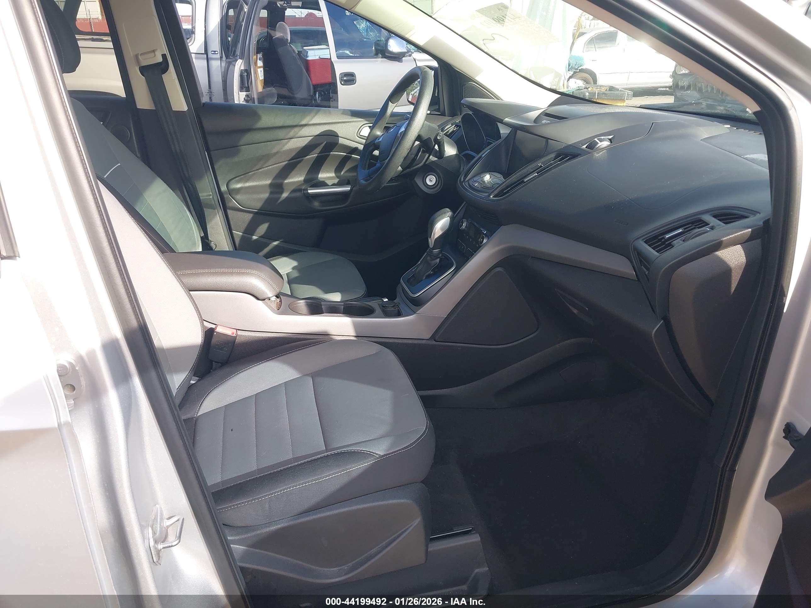 FORD ESCAPE image 5