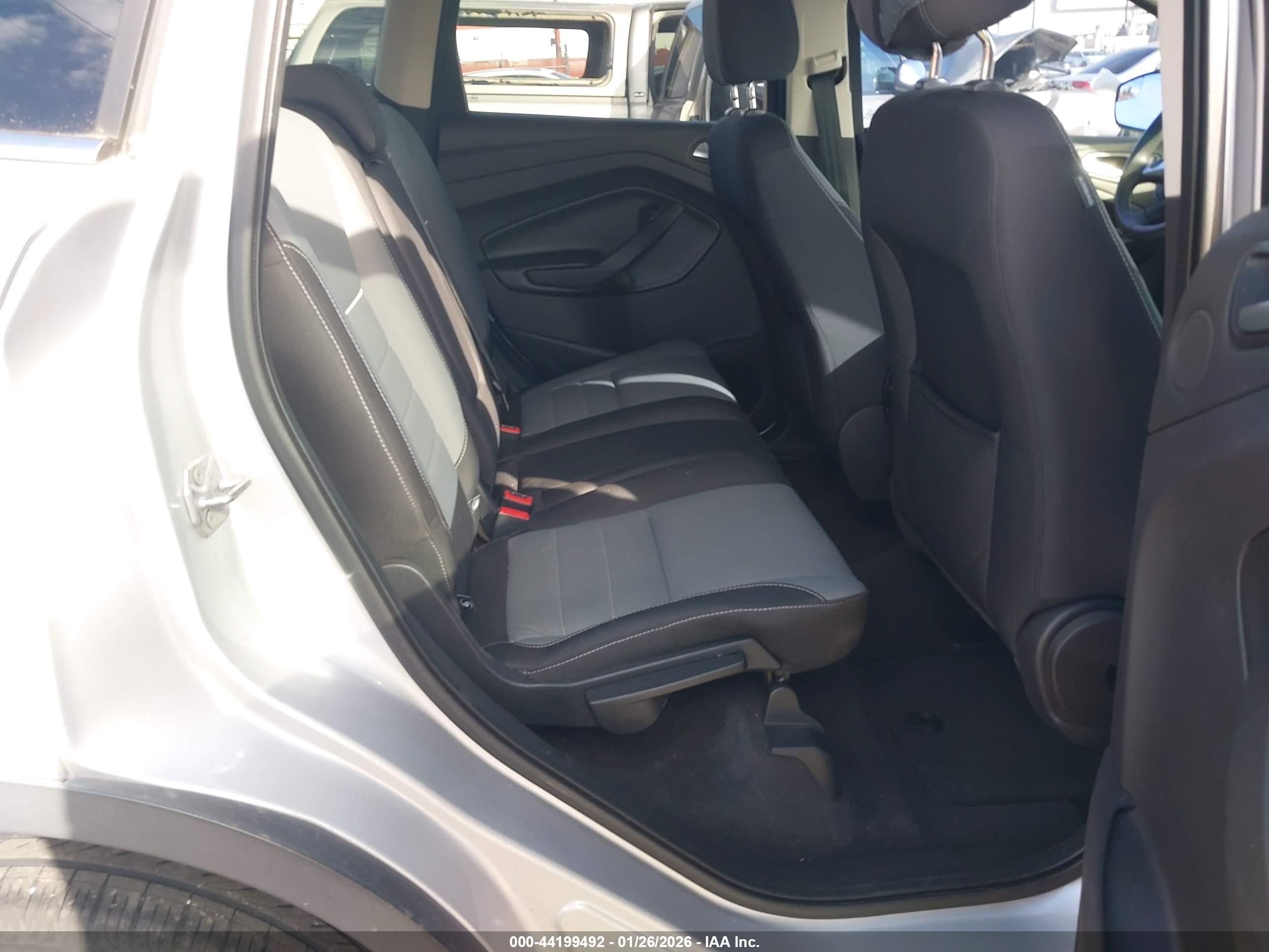 FORD ESCAPE image 8
